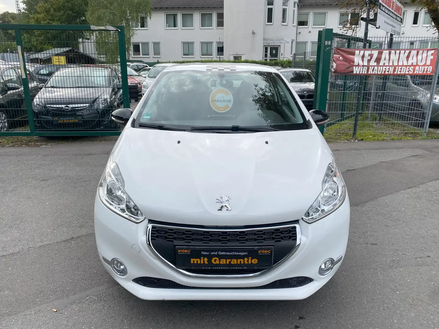 Peugeot 208 Active Blanc - 2