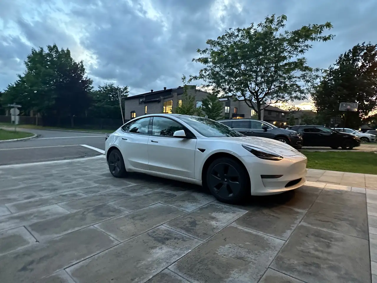 Tesla Model 3 photo Tesla Model 3