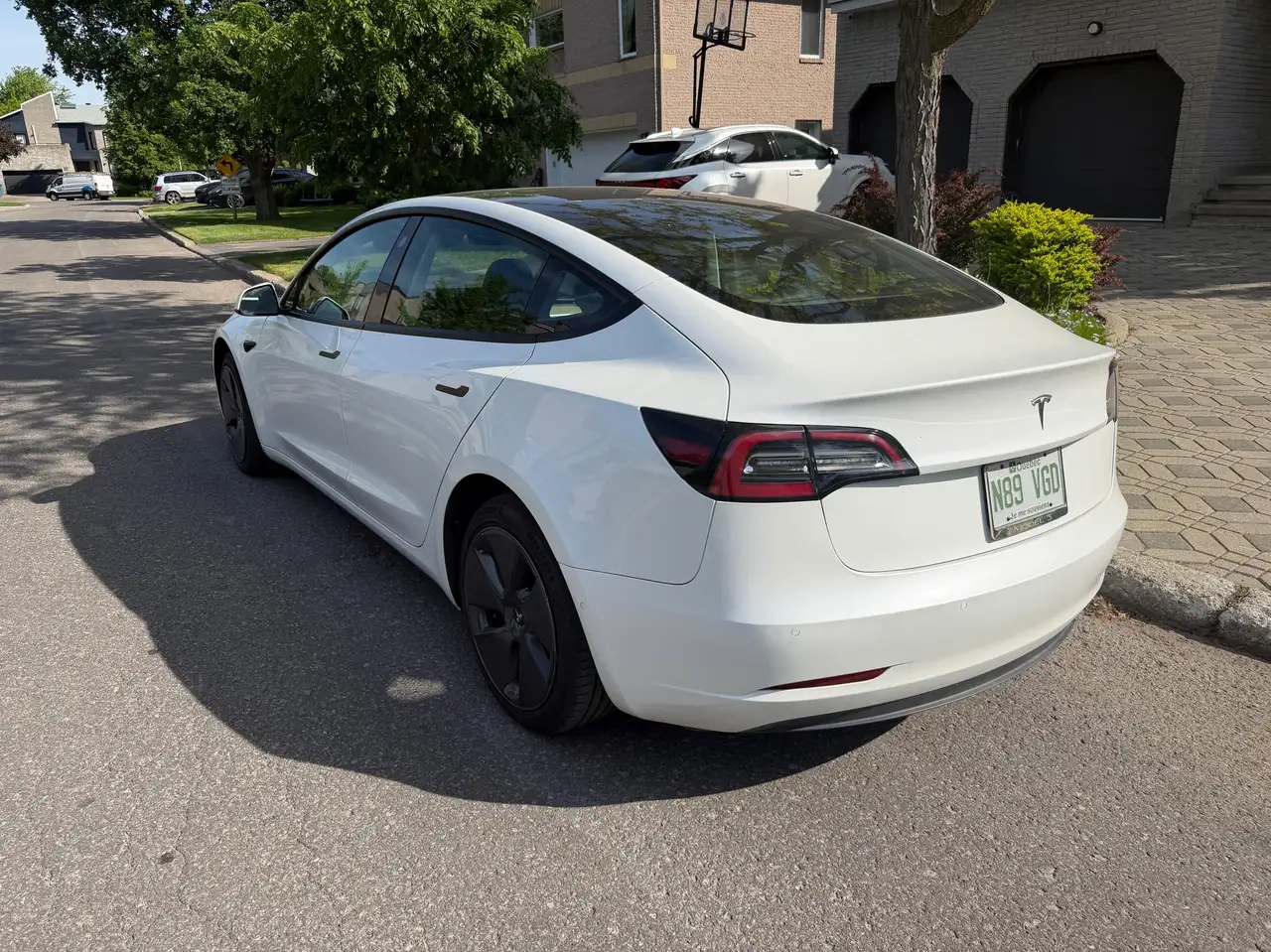 Tesla Model 3 photo Tesla Model 3