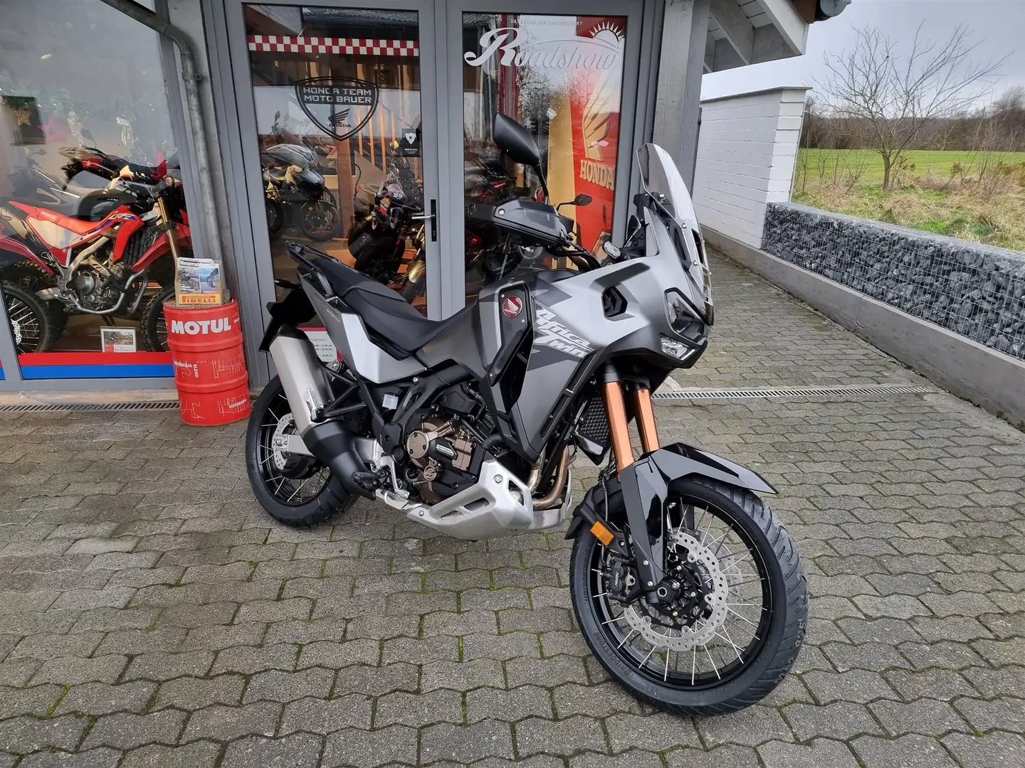 Honda CRF 1100 Negro - 1