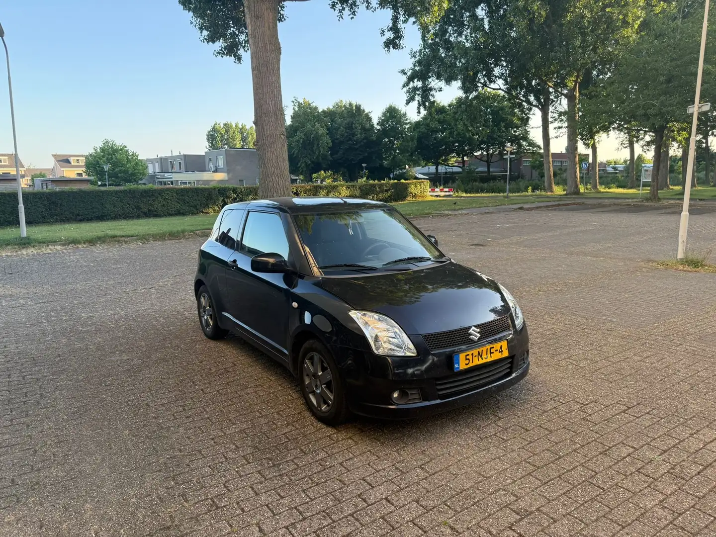 Suzuki Swift Swift 1.5 Exclusive Negru - 2