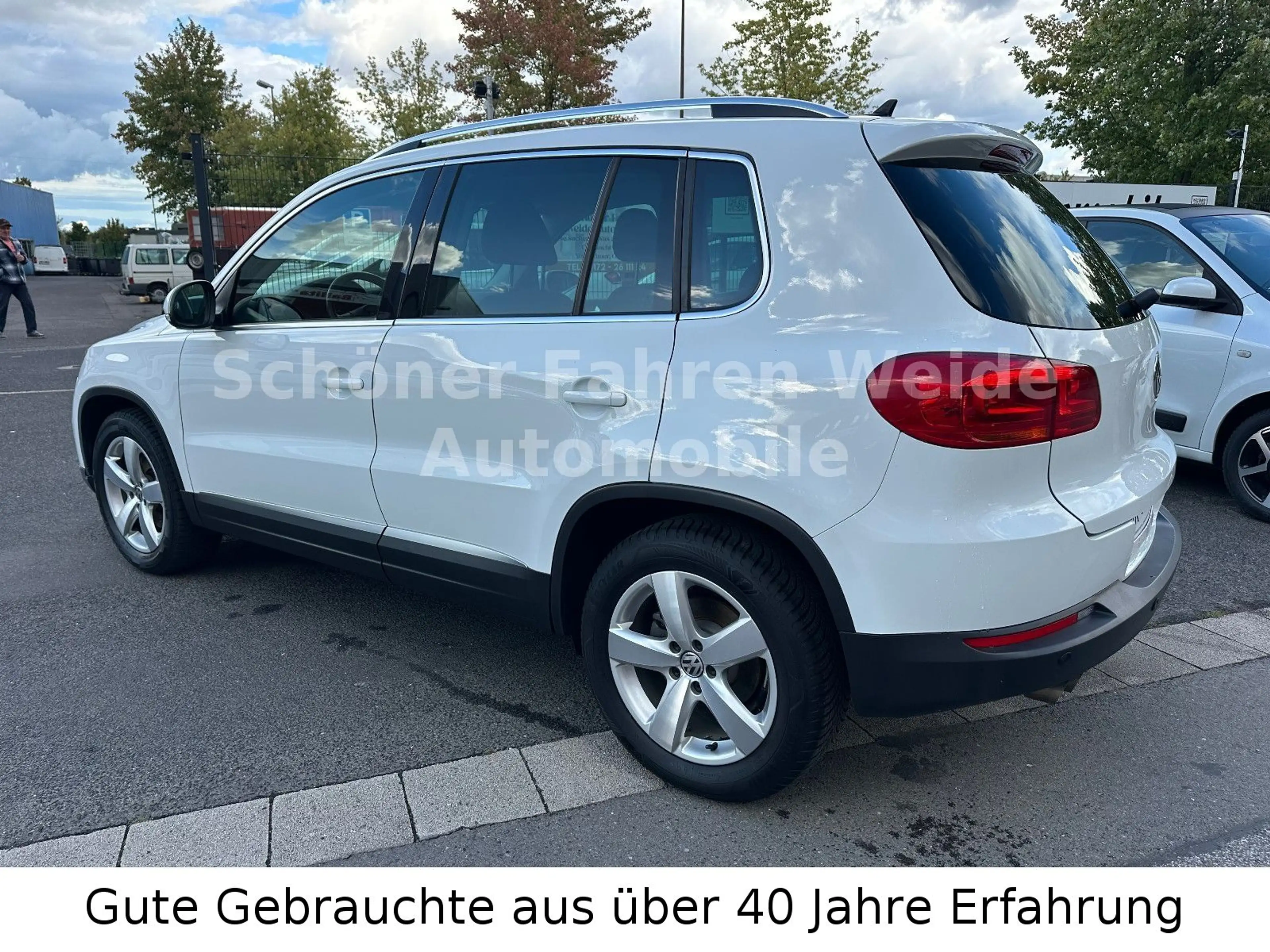 Volkswagen Tiguan Sport & Style BMT Exclusive+Navi+AHK+PDC — photo 8