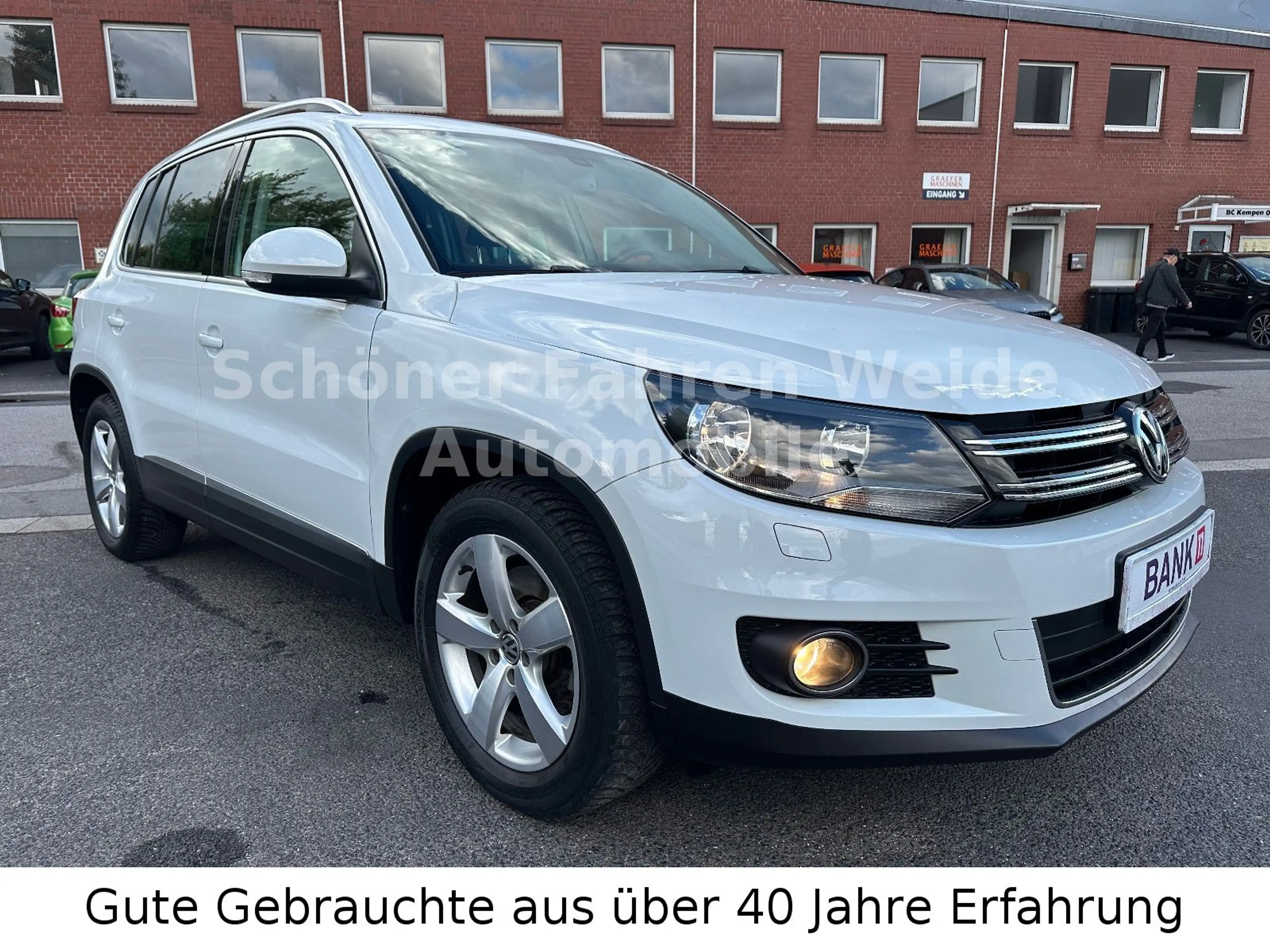 Volkswagen Tiguan Sport & Style BMT Exclusive+Navi+AHK+PDC — photo 3