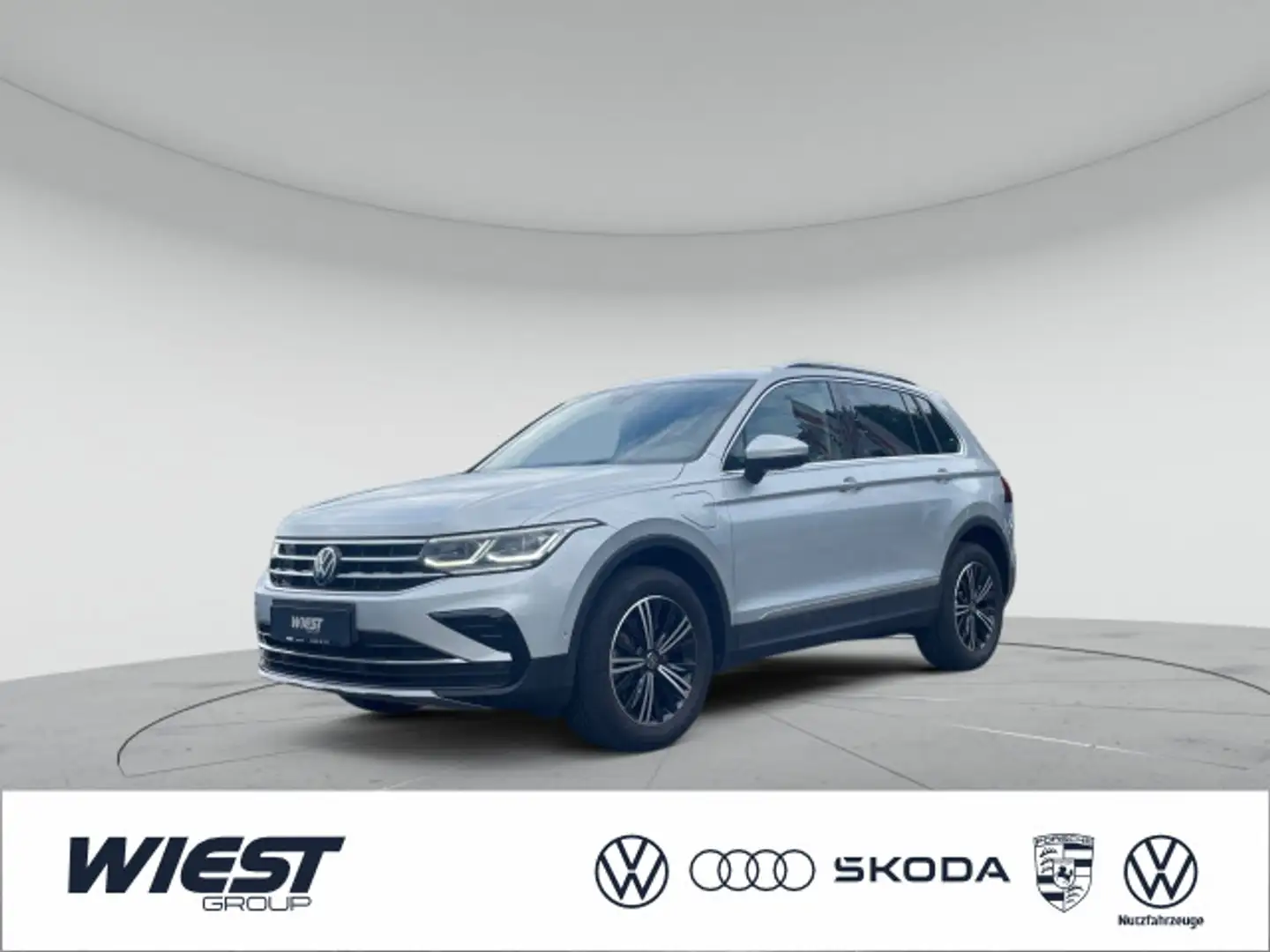 Volkswagen Tiguan Elegance 1.4 TSI eHybrid Matrix LED 360° Schwarz - 1