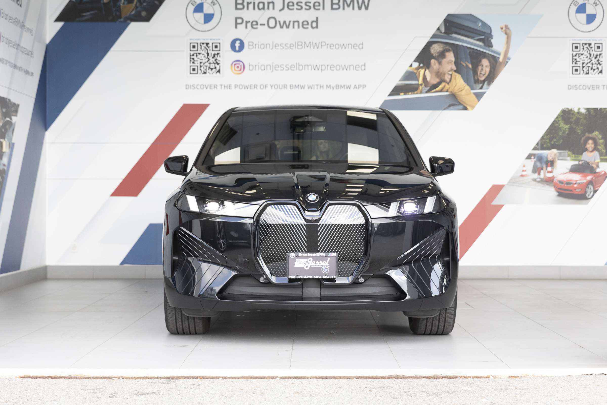 2026 BMW iX xDrive60 - Premium Essential Package — photo 3