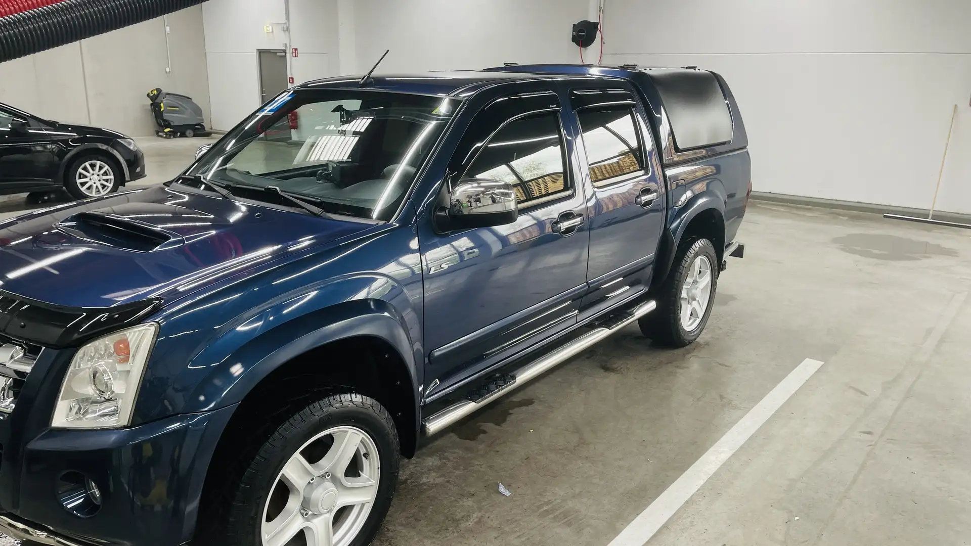 Isuzu D-Max 3Liter V6 Doppelkabine Azul - 2