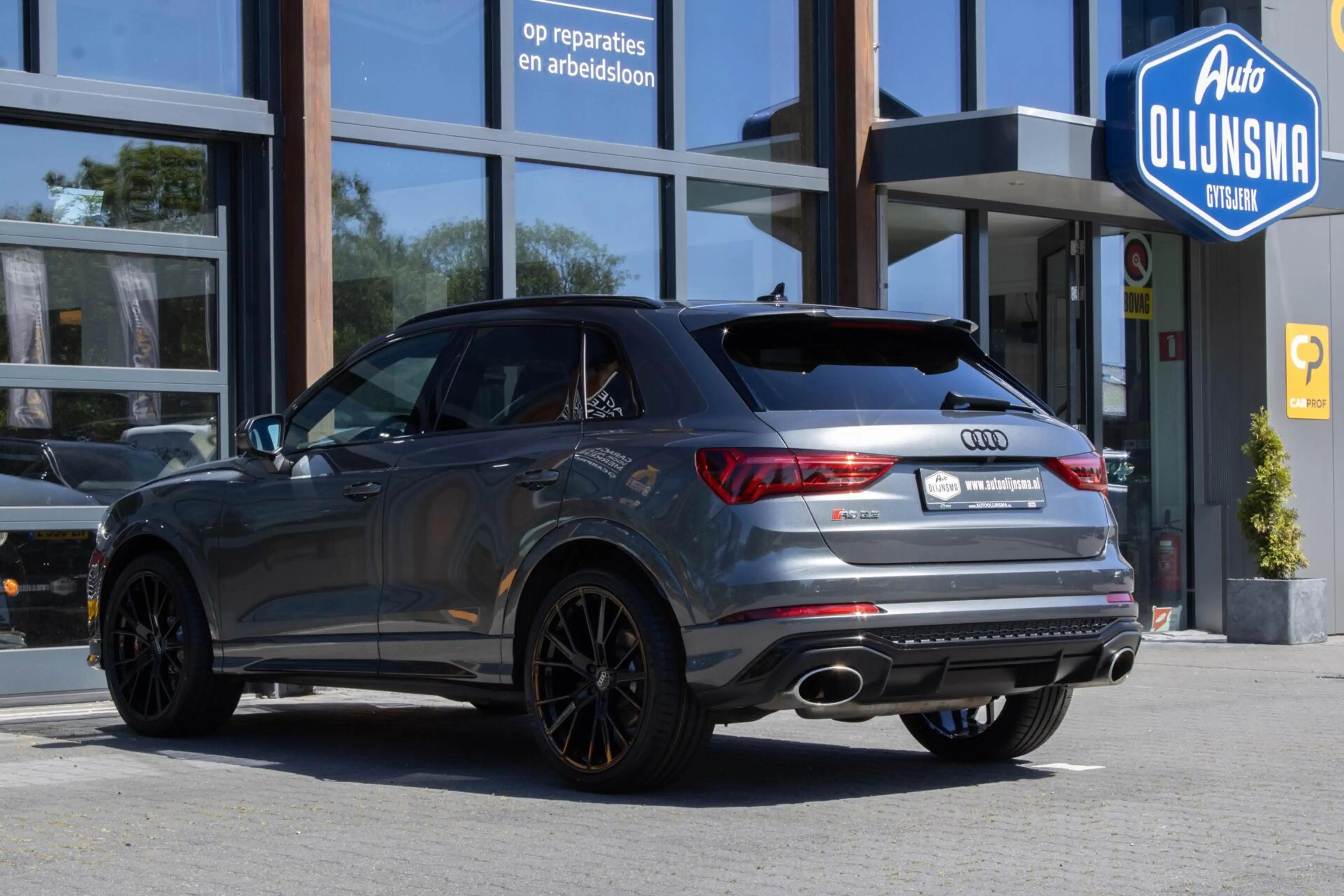 Audi RS Q3 RS Q3 2.5 TFSI — photo 12