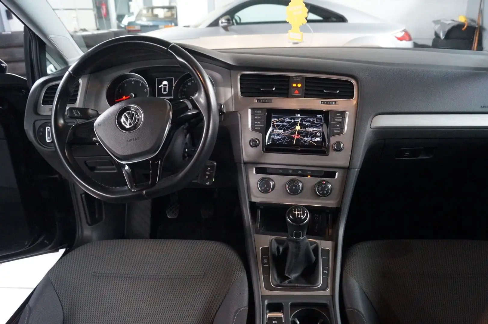 Volkswagen Golf VII Lim. Comfortline BMT *Navi*PDC* Noir - 2