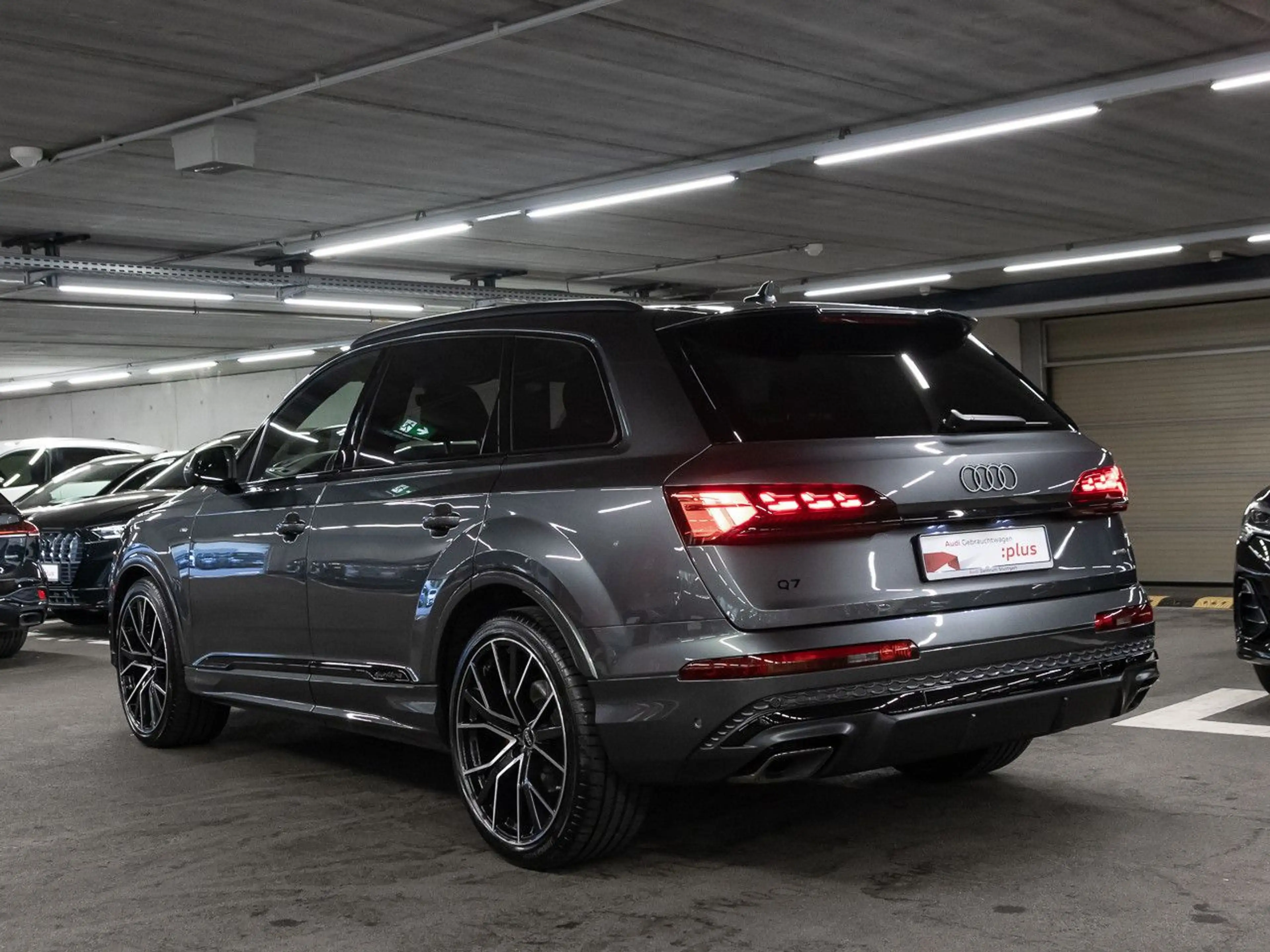 Audi Q7 SUV S line TDI quattro 210 kW tiptronic — photo 4