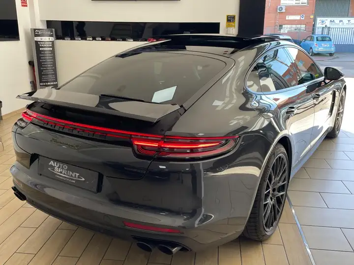 Porsche Panamera 4 E-Hybrid 2018, foto 5