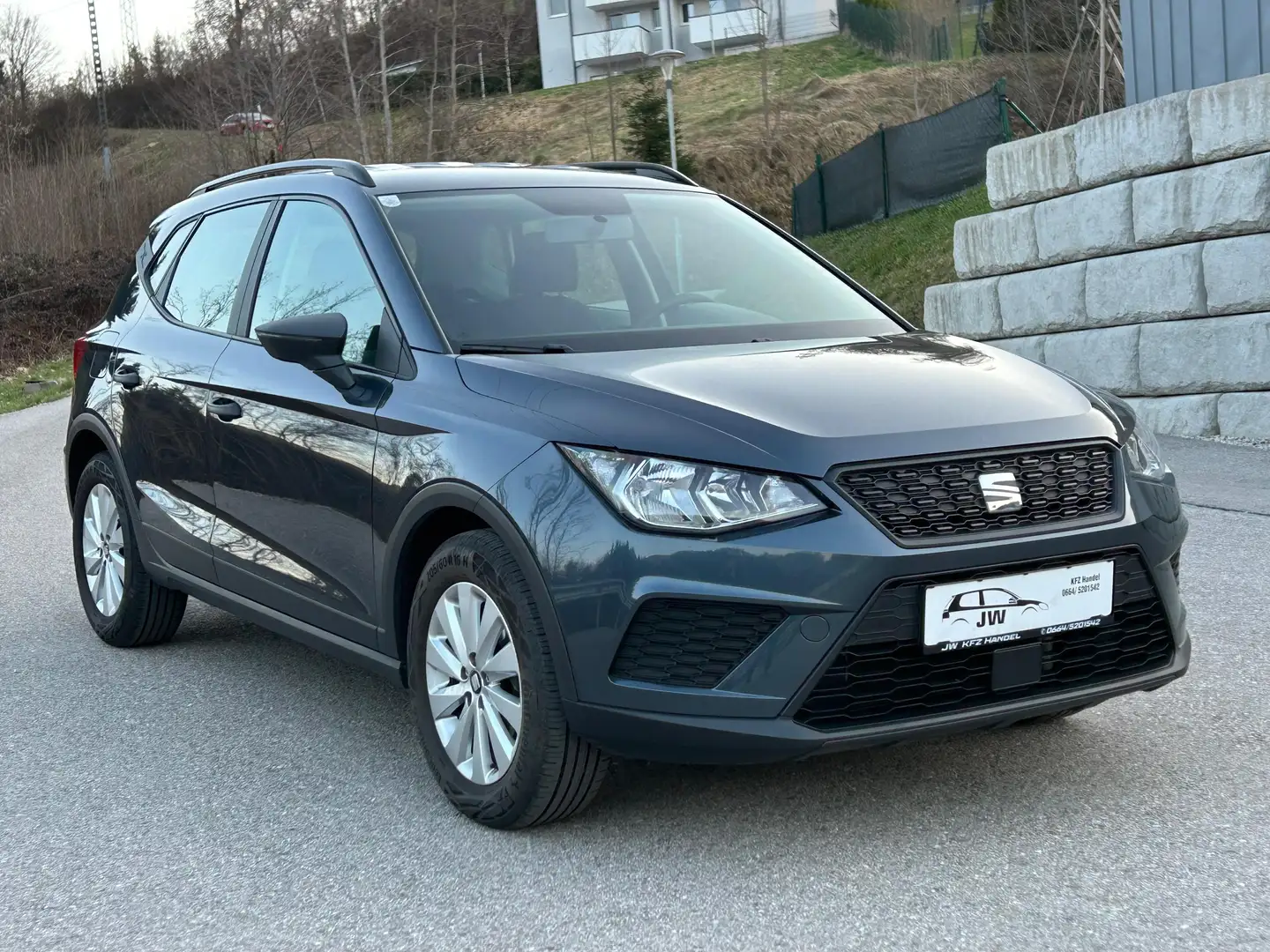 SEAT Arona 1.Besitz, *Garantie* Grau - 1