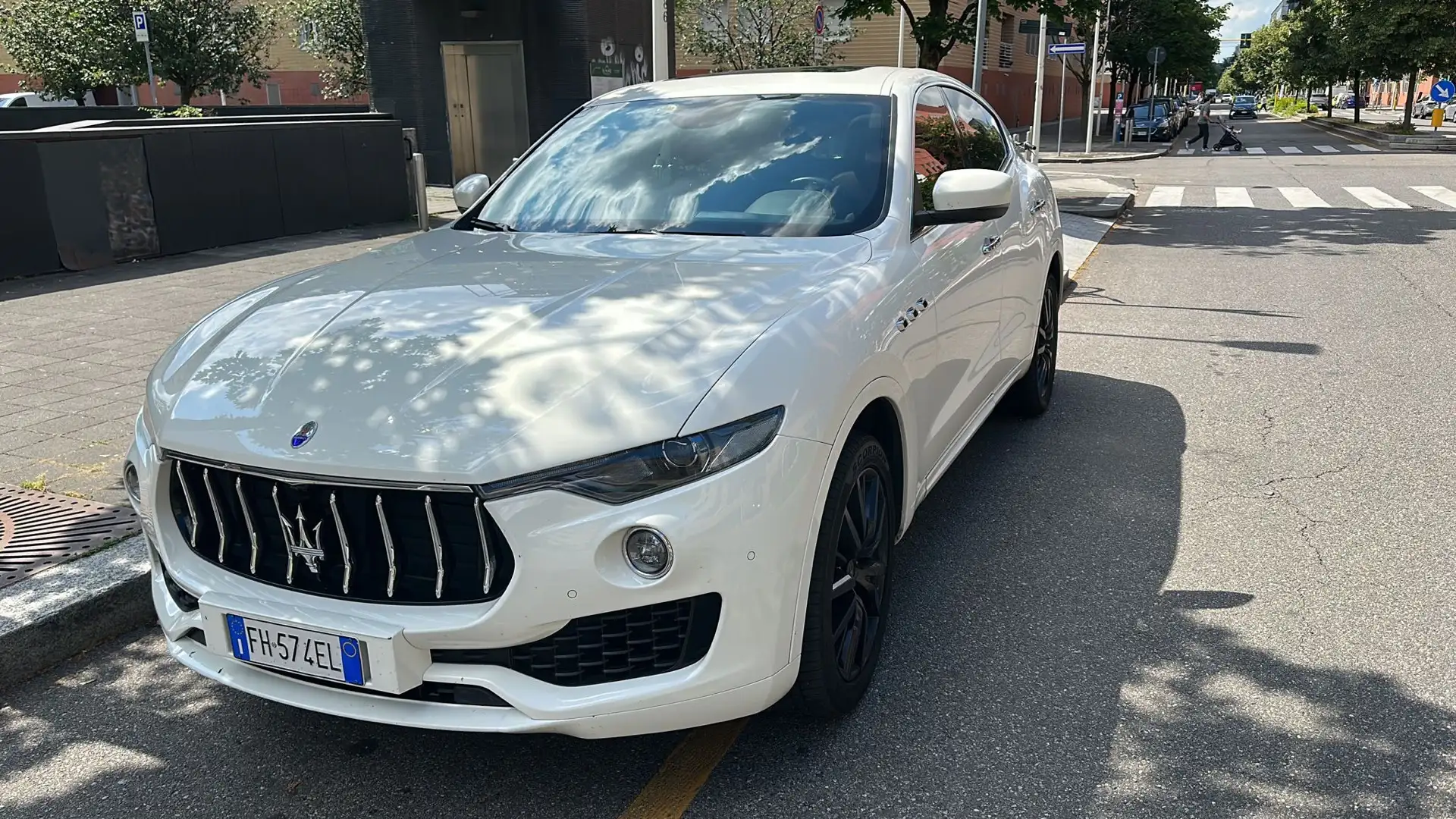 Maserati Levante granlusso Bianco - 2