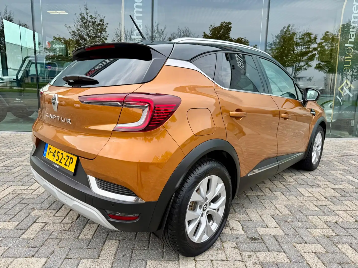 Renault Captur 1.3 TCe 140 automaat Hybrid Intens, CarPlay, LED, Orange - 2