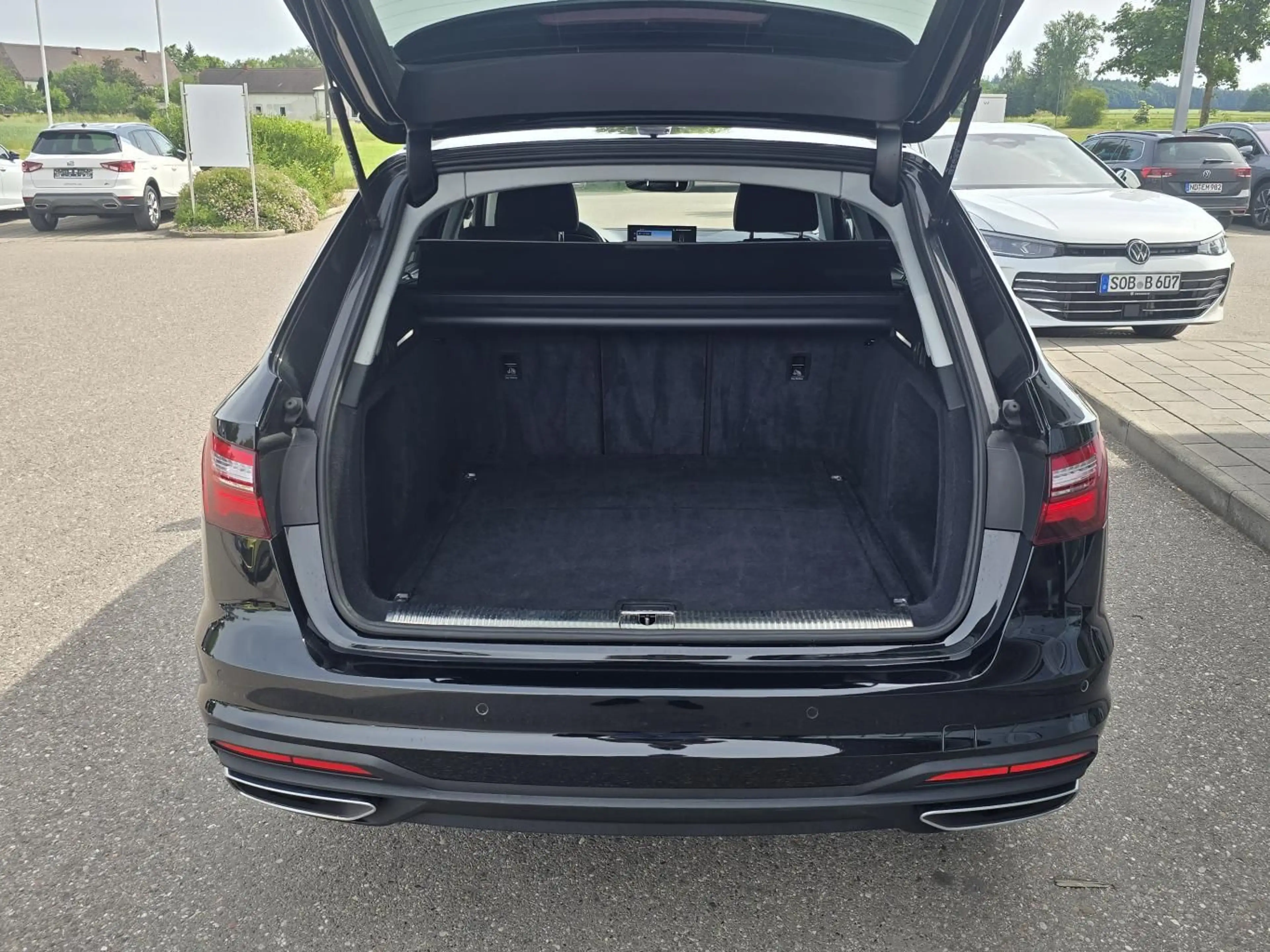 Audi A4 Avant 35 2.0 TFSI S-tronic 17"+NAVI+LED+DAB+S — photo 11