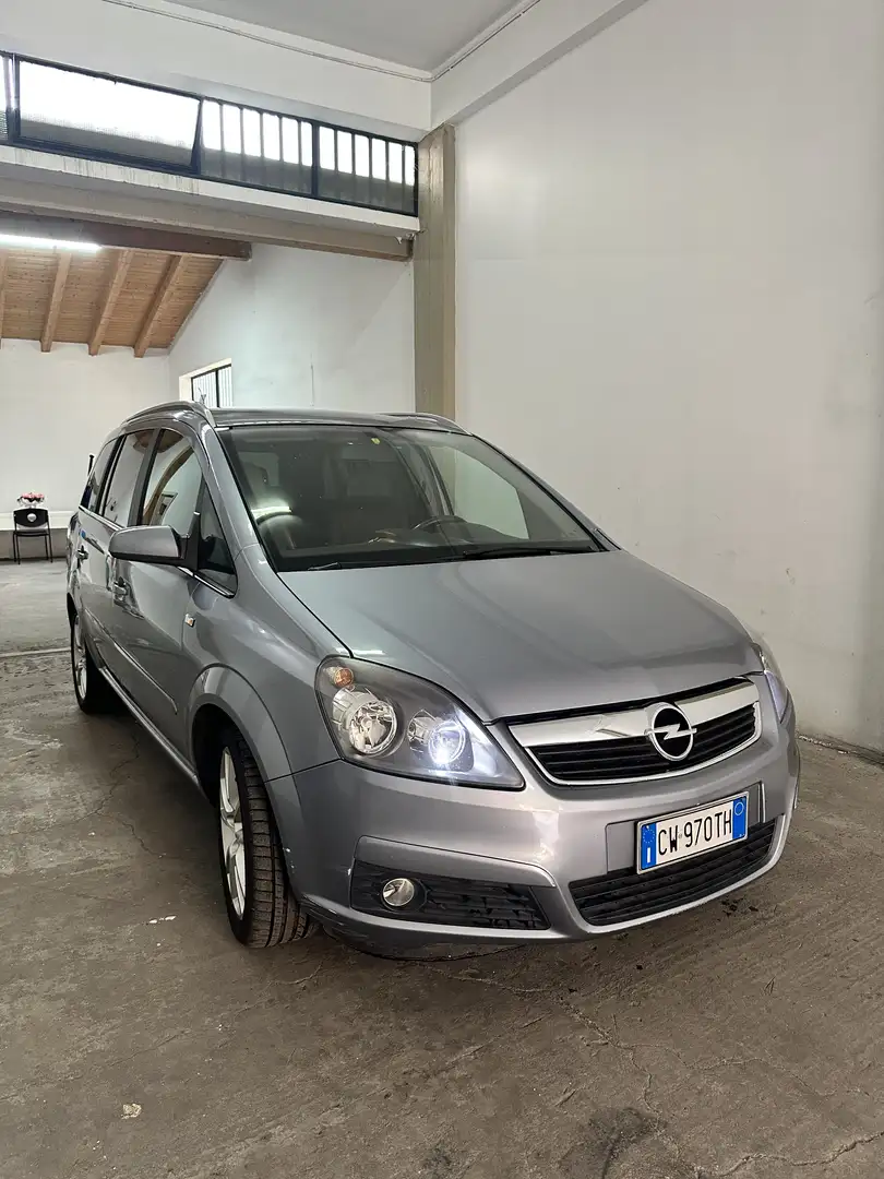 Opel Zafira 1.6 benzina COME NUOVA - 1