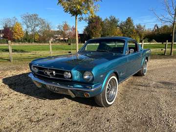 289 2+2 Fastback Manual – fully restored