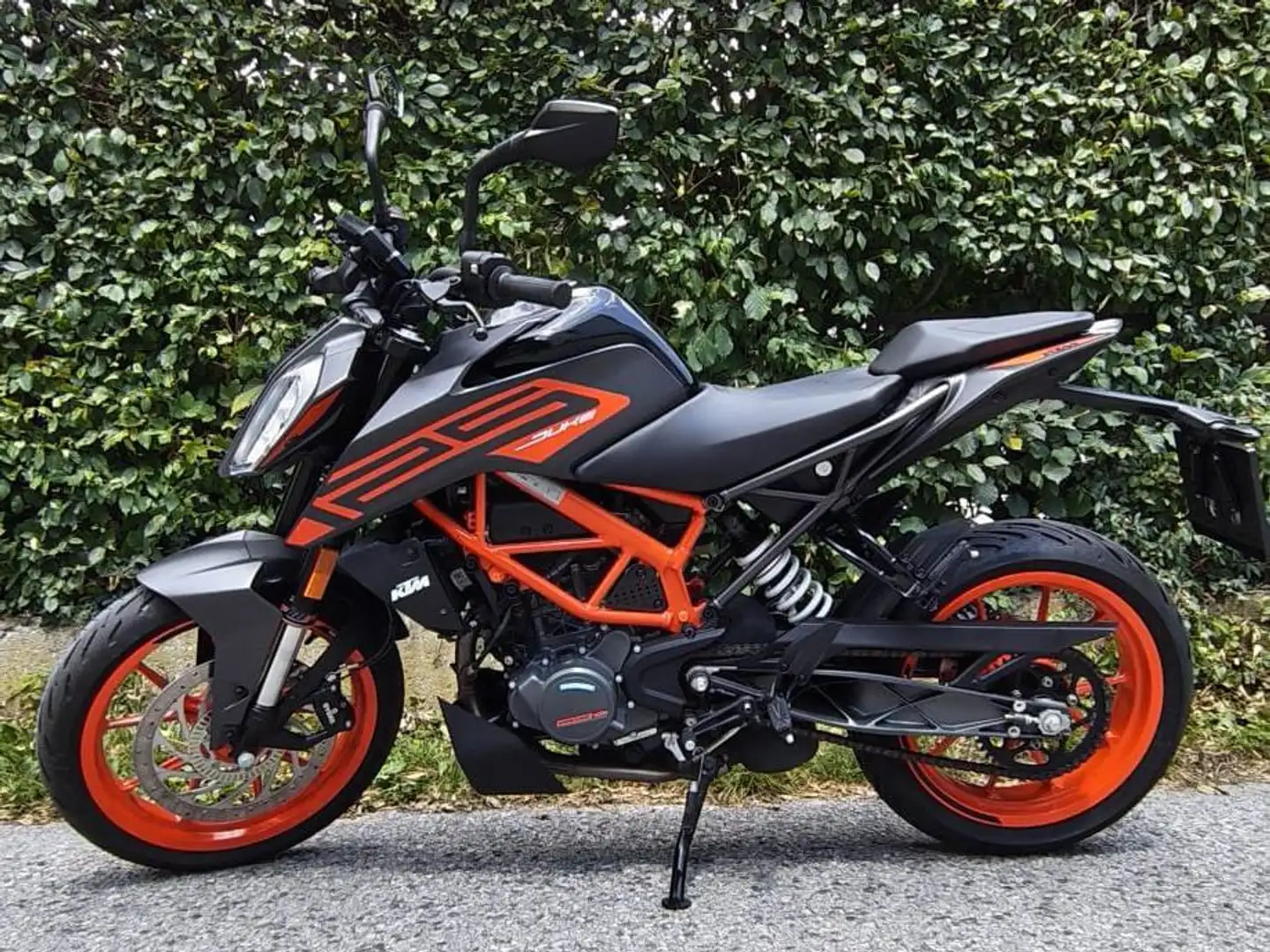 KTM 125 Duke Schwarz - 1