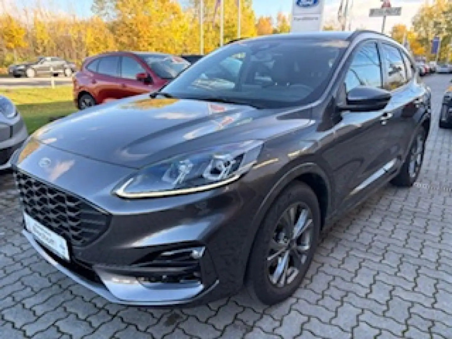 Ford Kuga 2.5 Duratec FHEV ST-LINE X Grau - 1