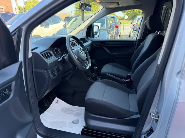 Volkswagen Caddy view 12