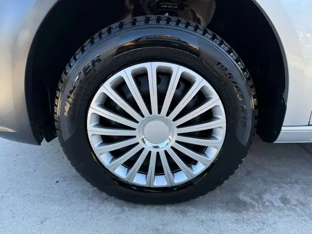 Volkswagen Caddy view 11