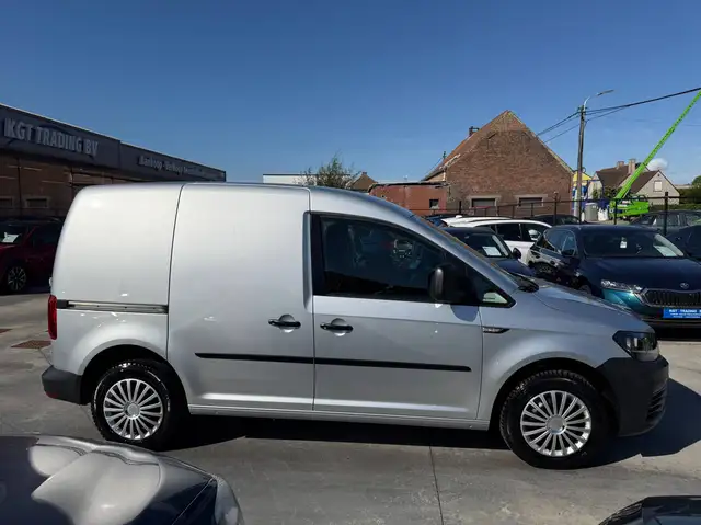 Volkswagen Caddy view 4