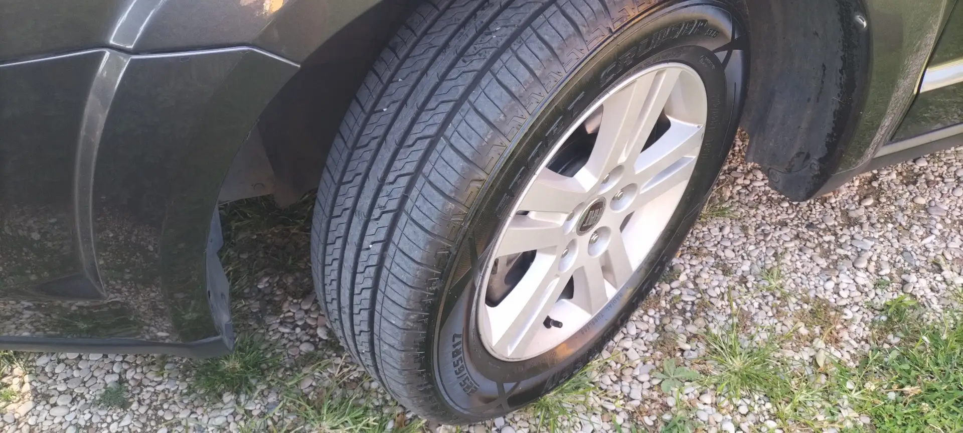 Fiat Freemont Freemont 2.0 mjt 16v Lounge 140cv E5+ Grigio - 1