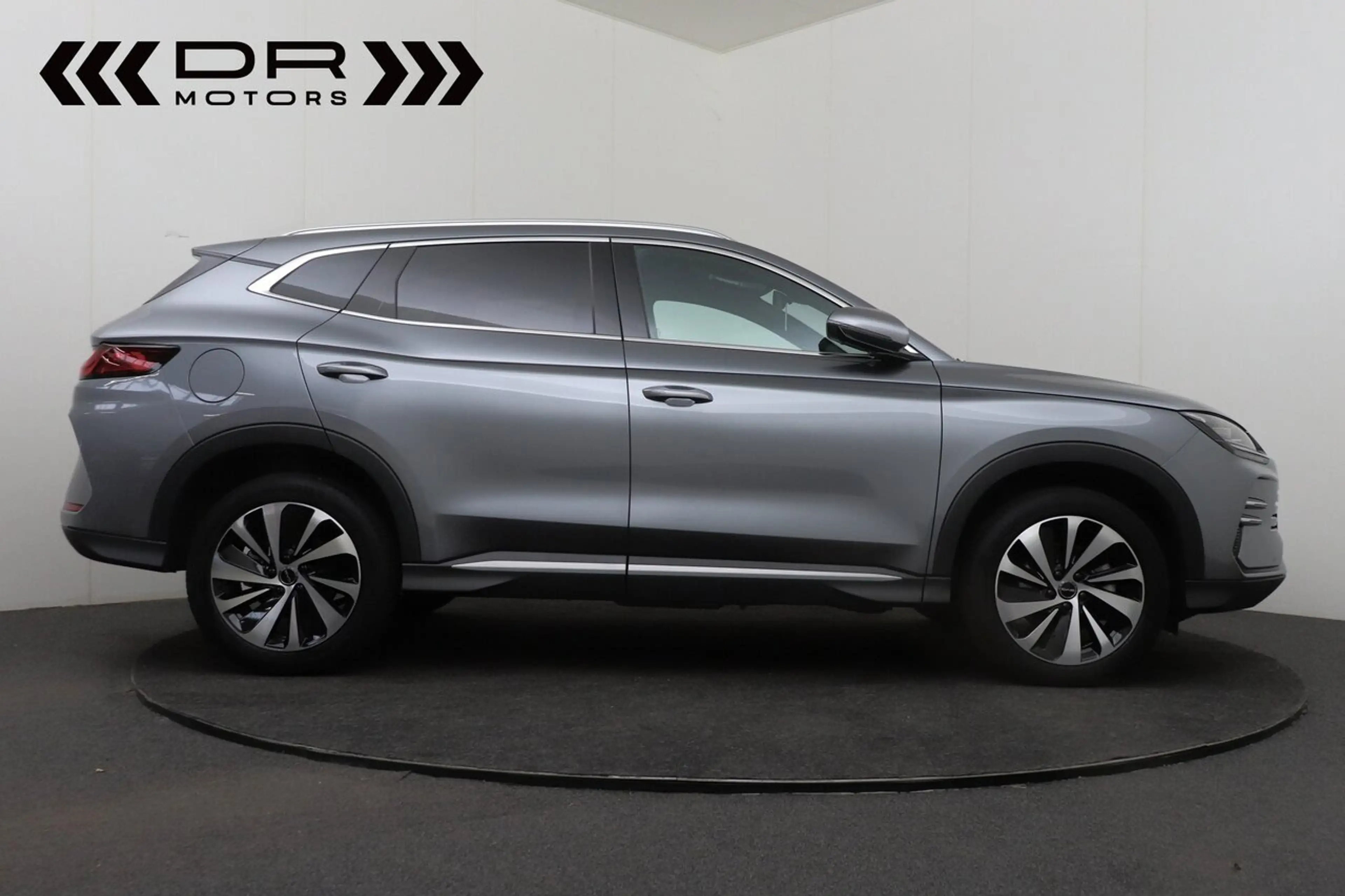 BYD Seal U dm-i — photo 7
