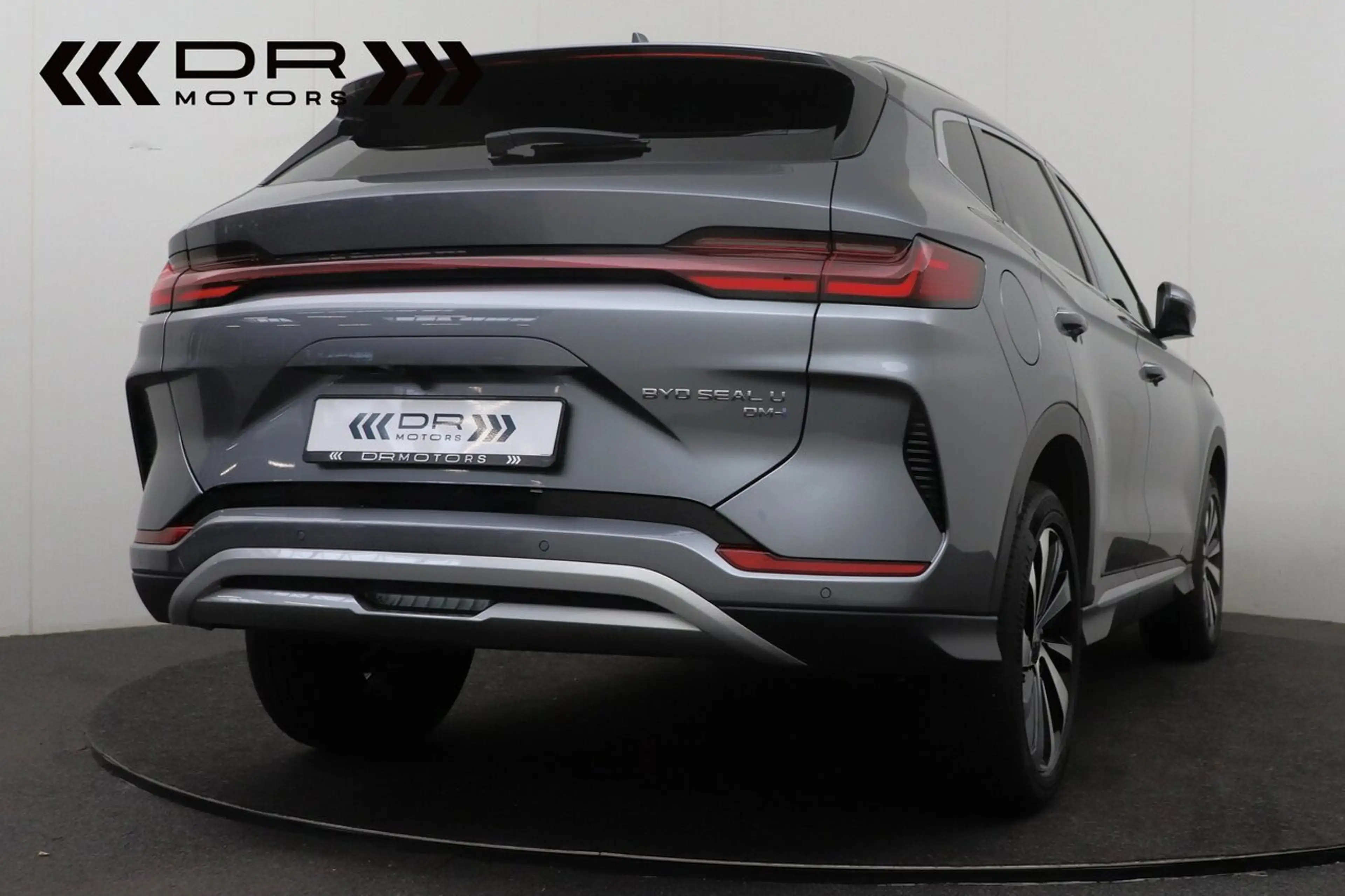 BYD Seal U dm-i — photo 8