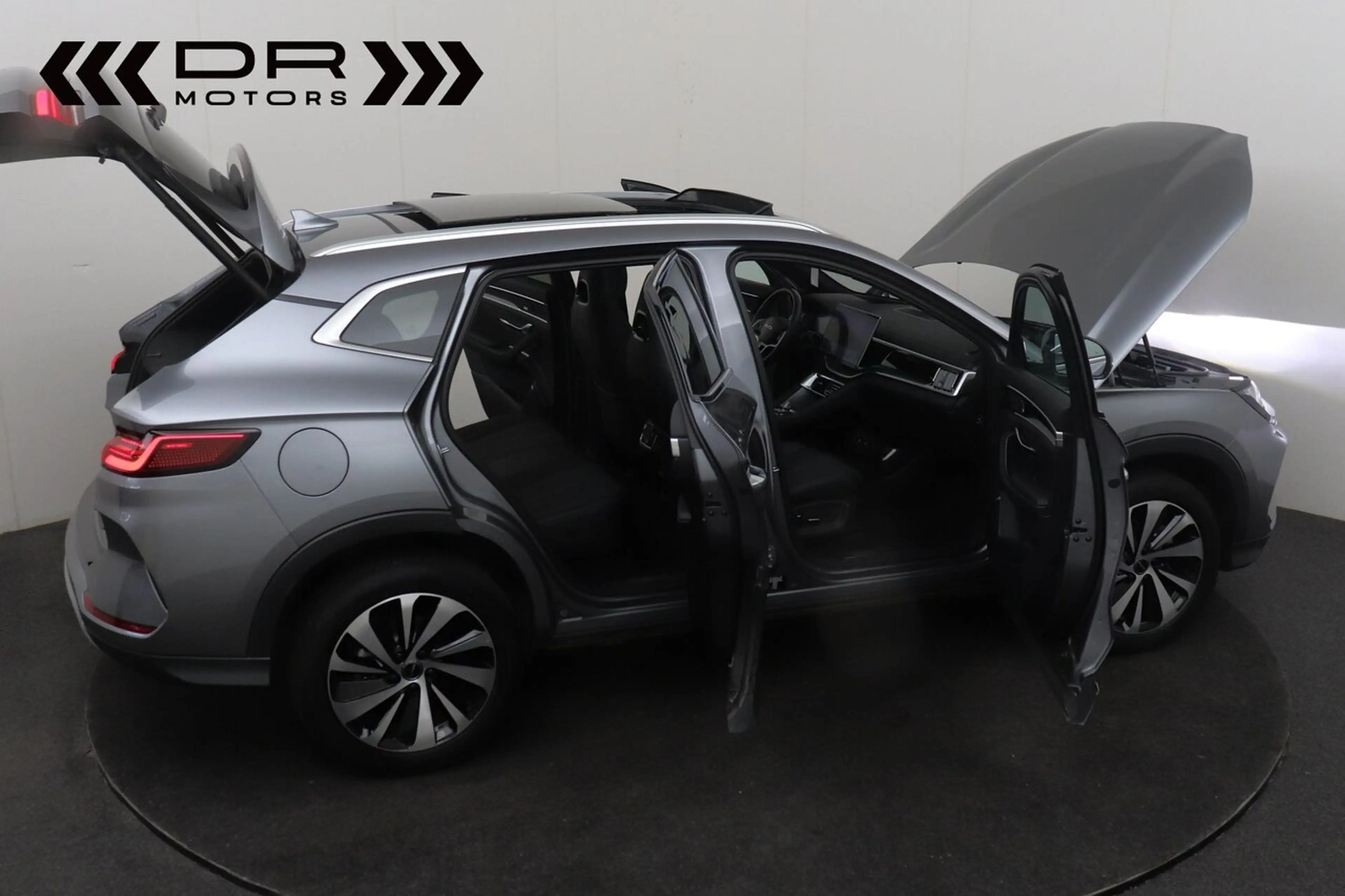 BYD Seal U dm-i — photo 9