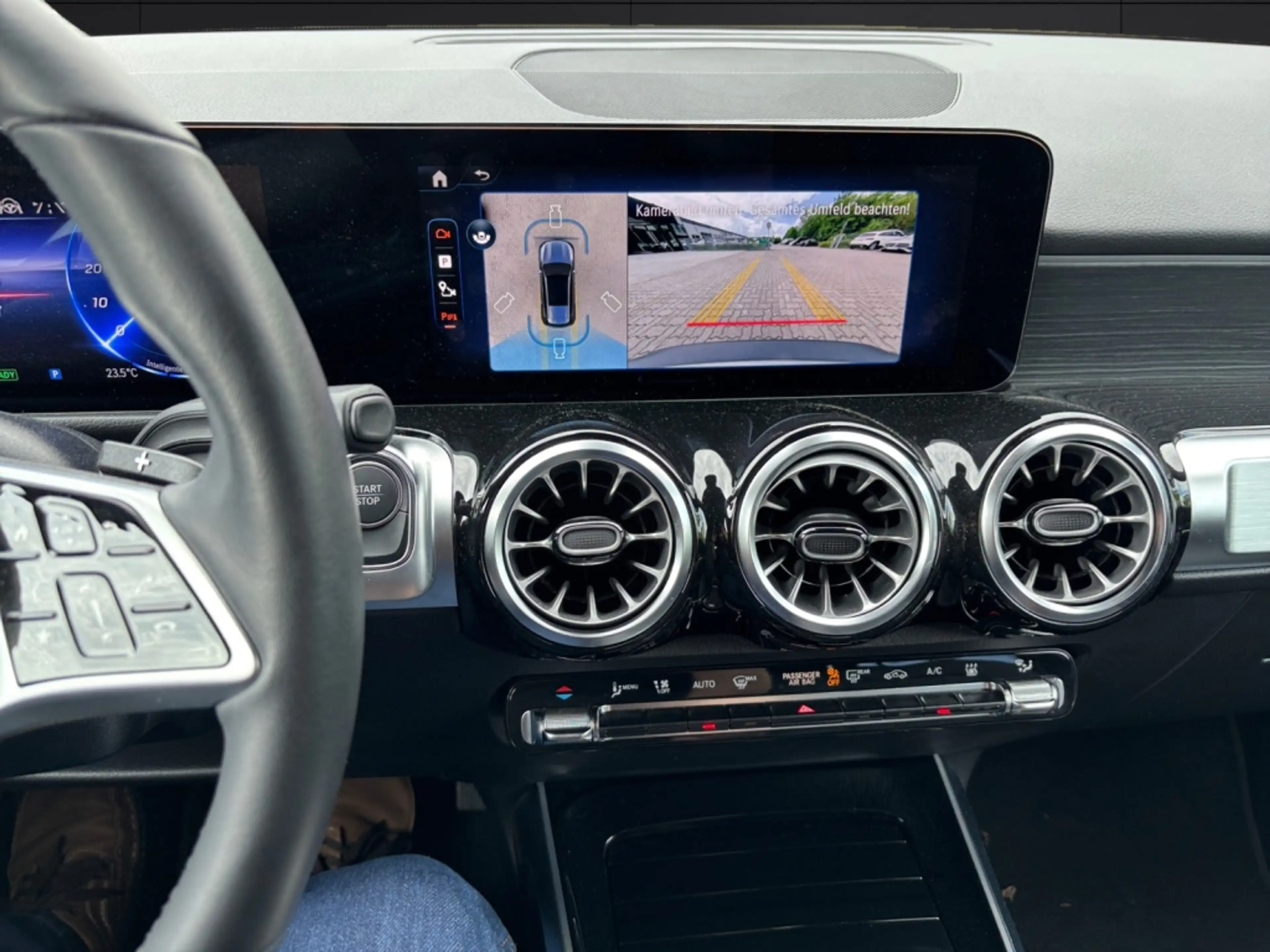 Mercedes-Benz EQB 300 4MATIC Progressive*Fahrassistenzpaket — photo 11