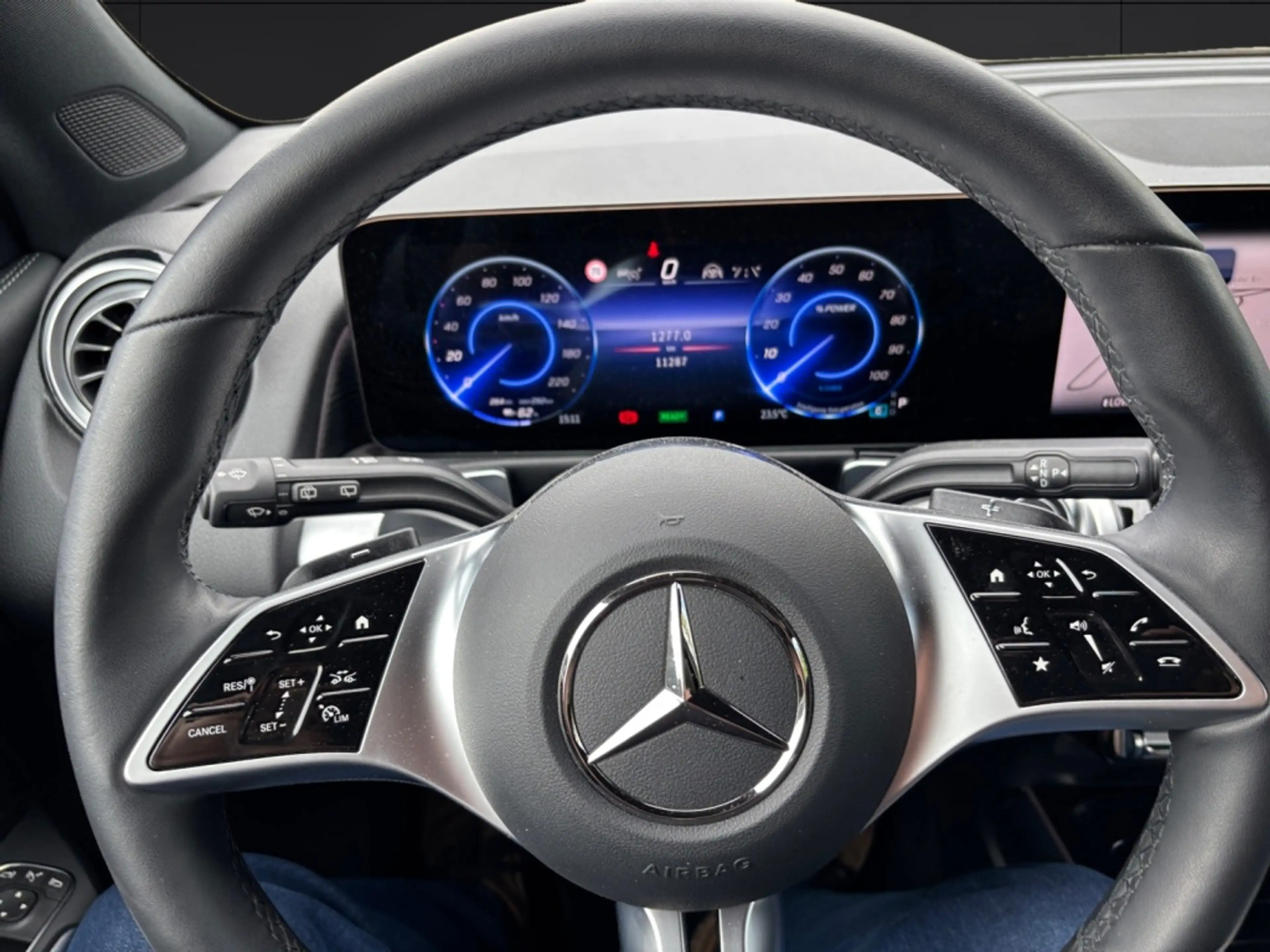 Mercedes-Benz EQB 300 4MATIC Progressive*Fahrassistenzpaket — photo 7