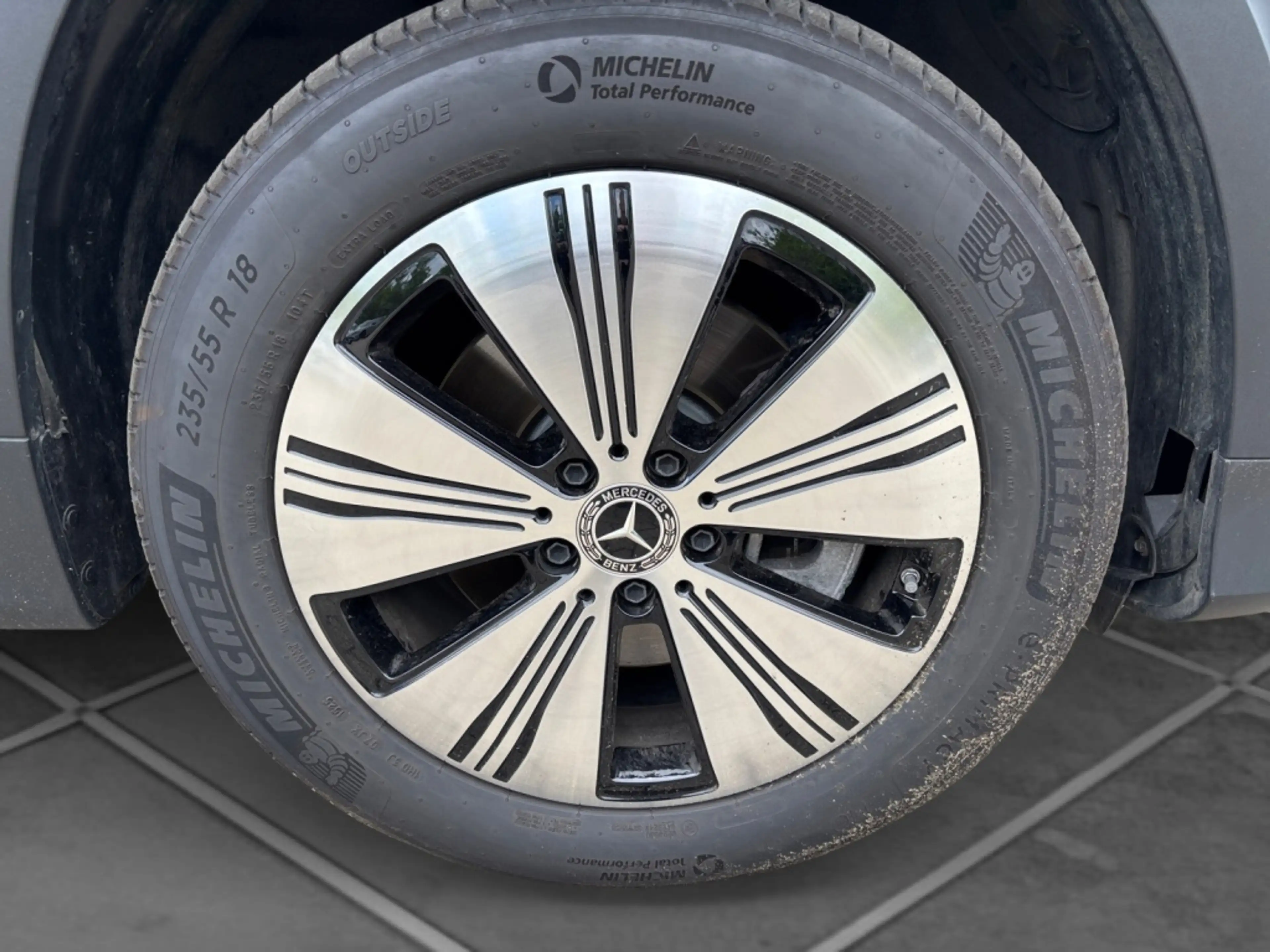 Mercedes-Benz EQB 300 4MATIC Progressive*Fahrassistenzpaket — photo 5