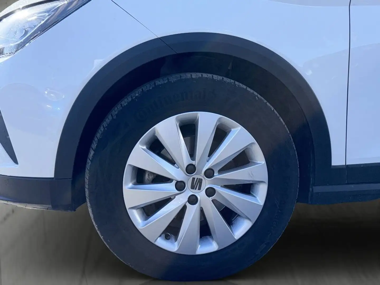 SEAT Arona 1.0 ecotsi Style 110cv dsg Con CARPLAY Bianco - 2