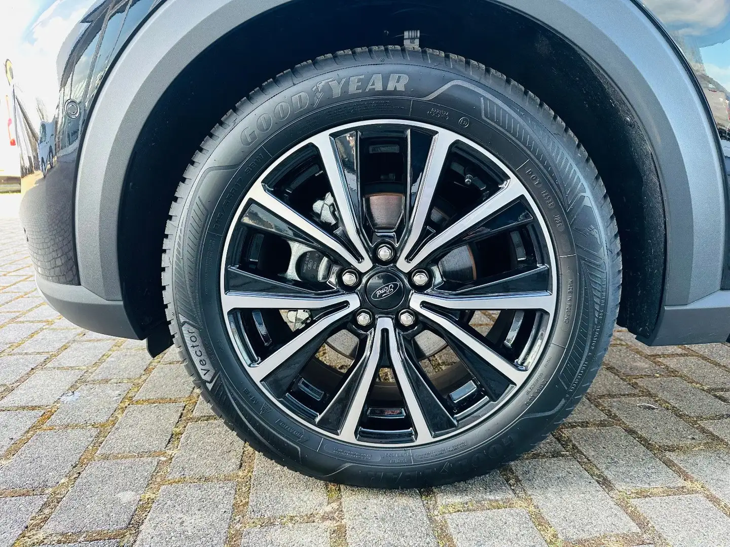 Ford Puma Titanium X Mild Hybrid Automatik Getriebe Schwarz - 2