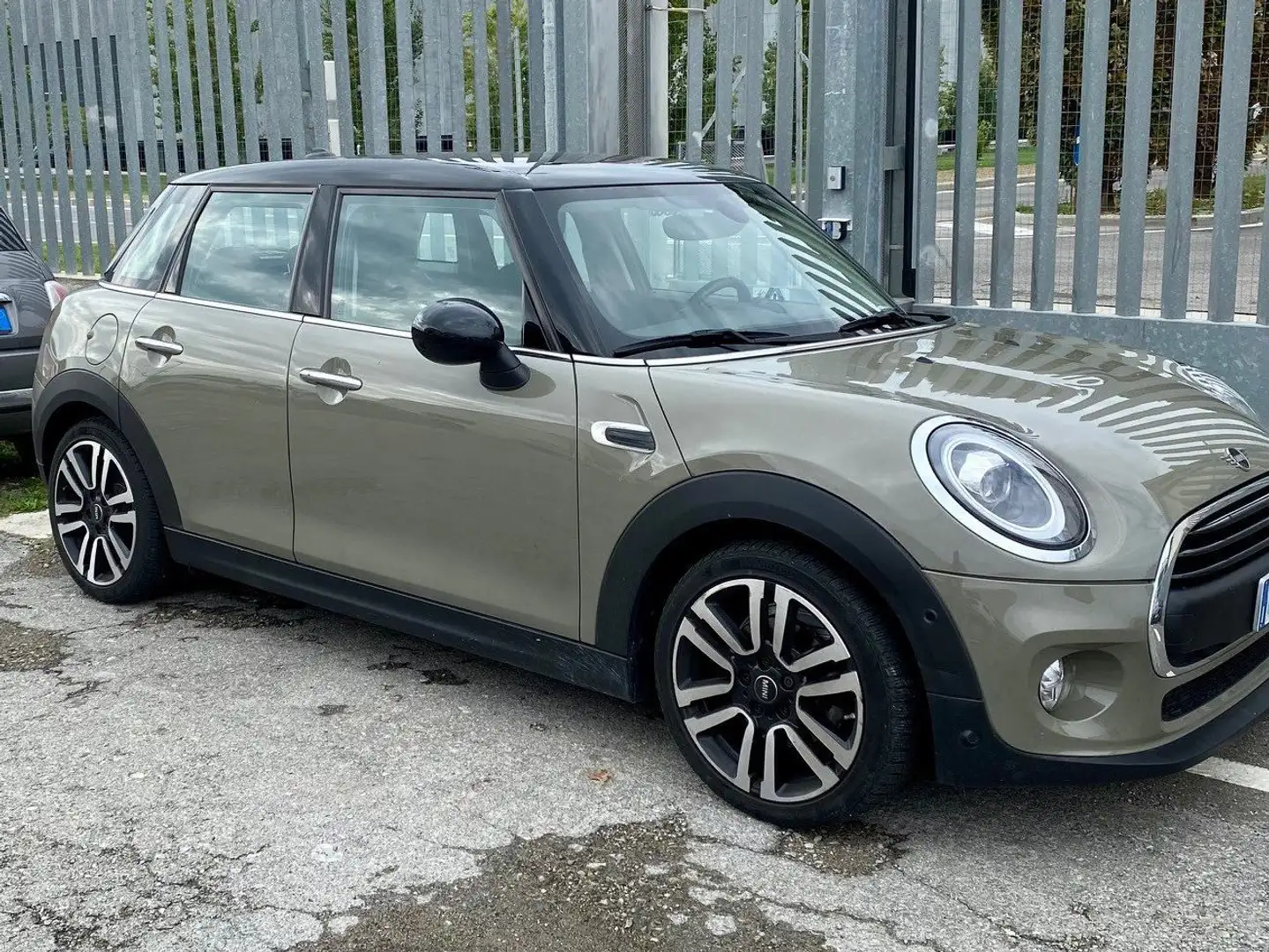 MINI One Mini IV F55 2018 5p 5p 1.5 Hype 102cv auto Gris - 1