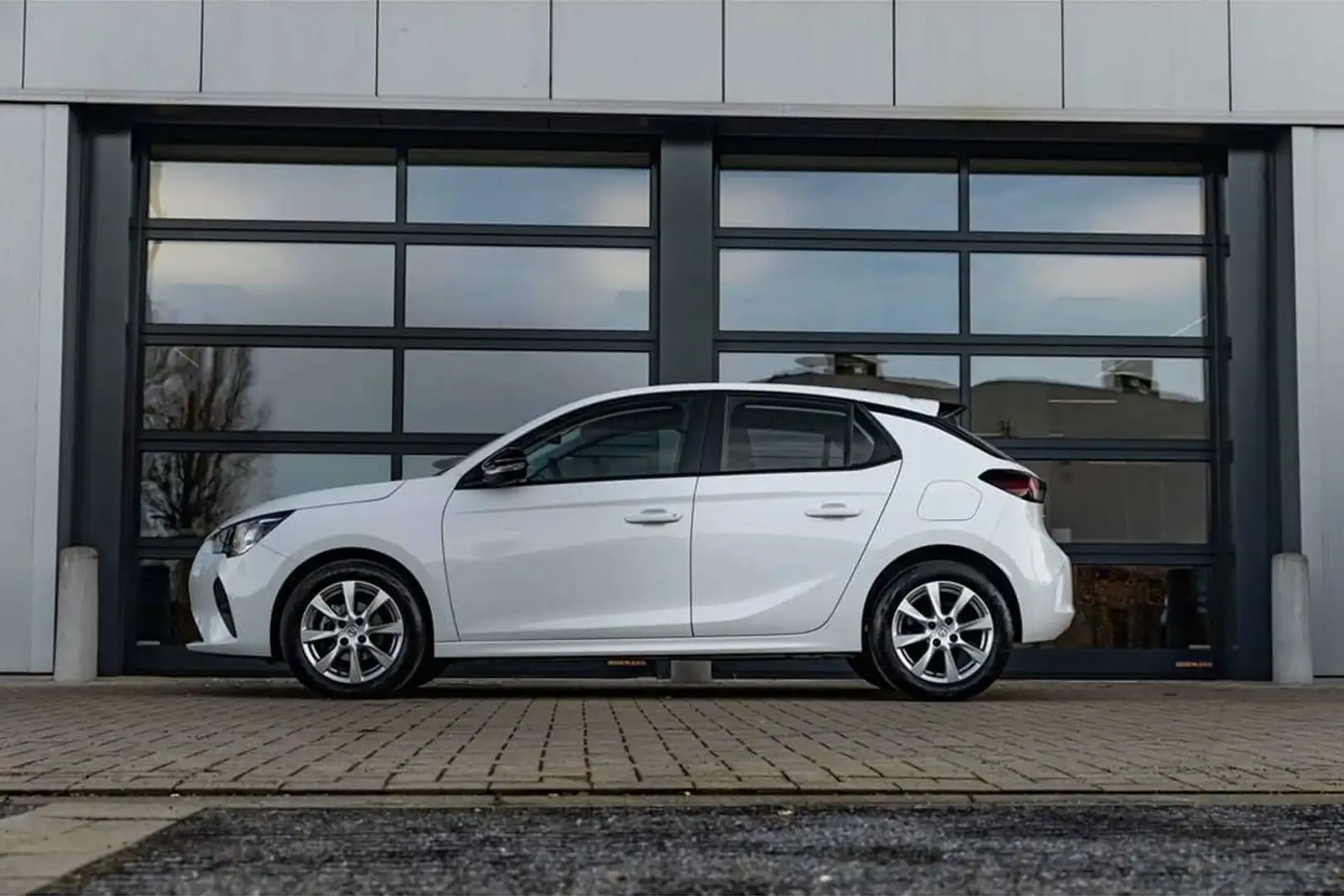 Opel Corsa 75pk MT5 | Edition | Airco | Carplay/Android | ... Wit - 2