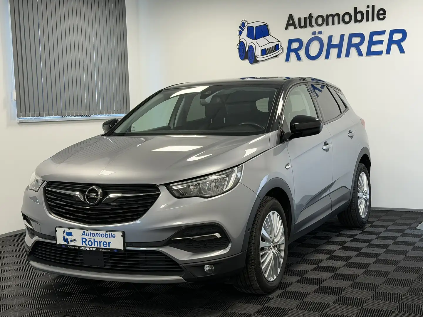 Opel Grandland X 1.2 Turbo Automatik Navi Kamera Grau - 1