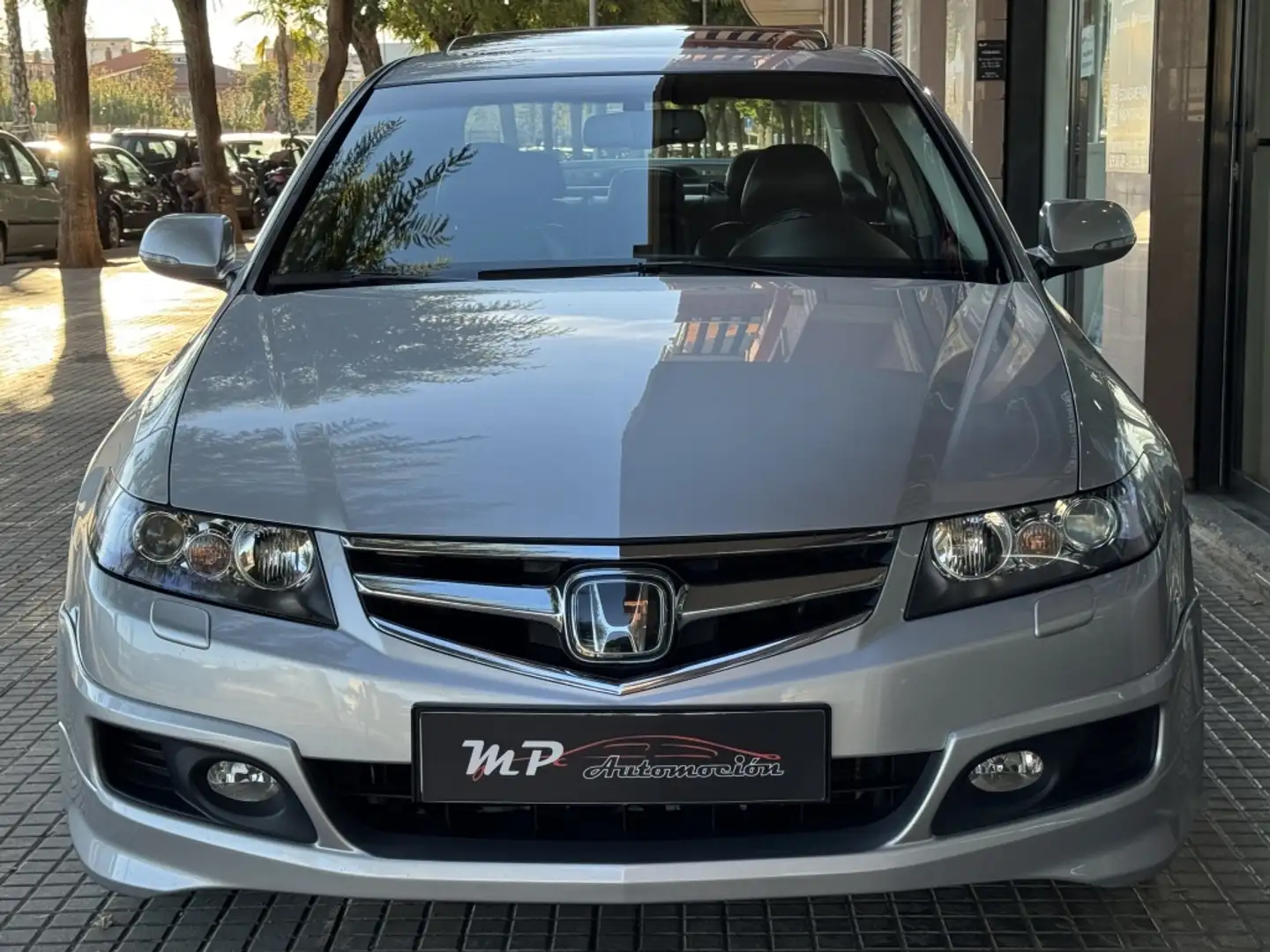 Honda Accord 2.4i-VTEC Executive Gris - 2