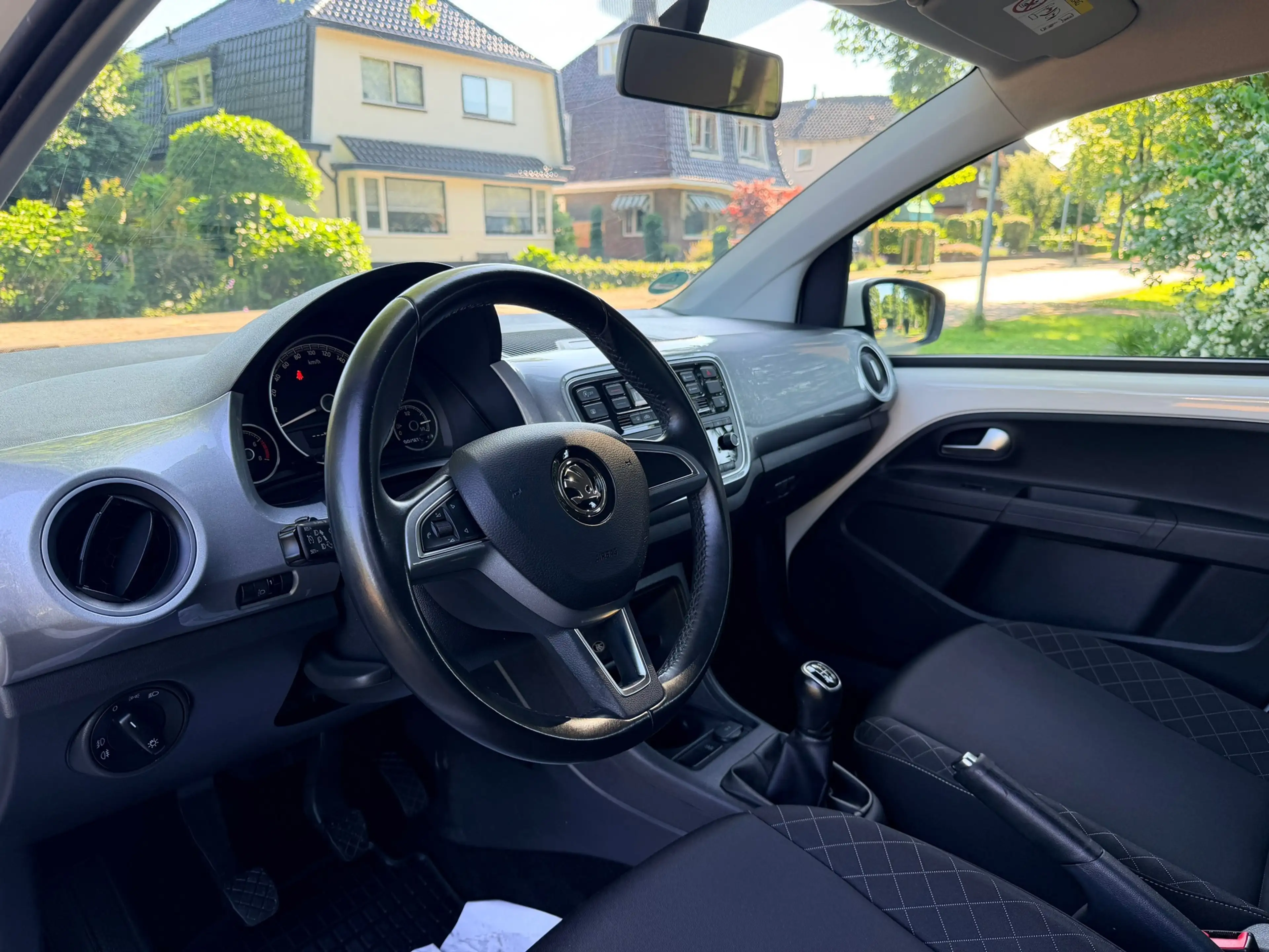 Skoda Citigo 1.0 Highline Business Ed. | Climate | Cruise | DAB — photo 10