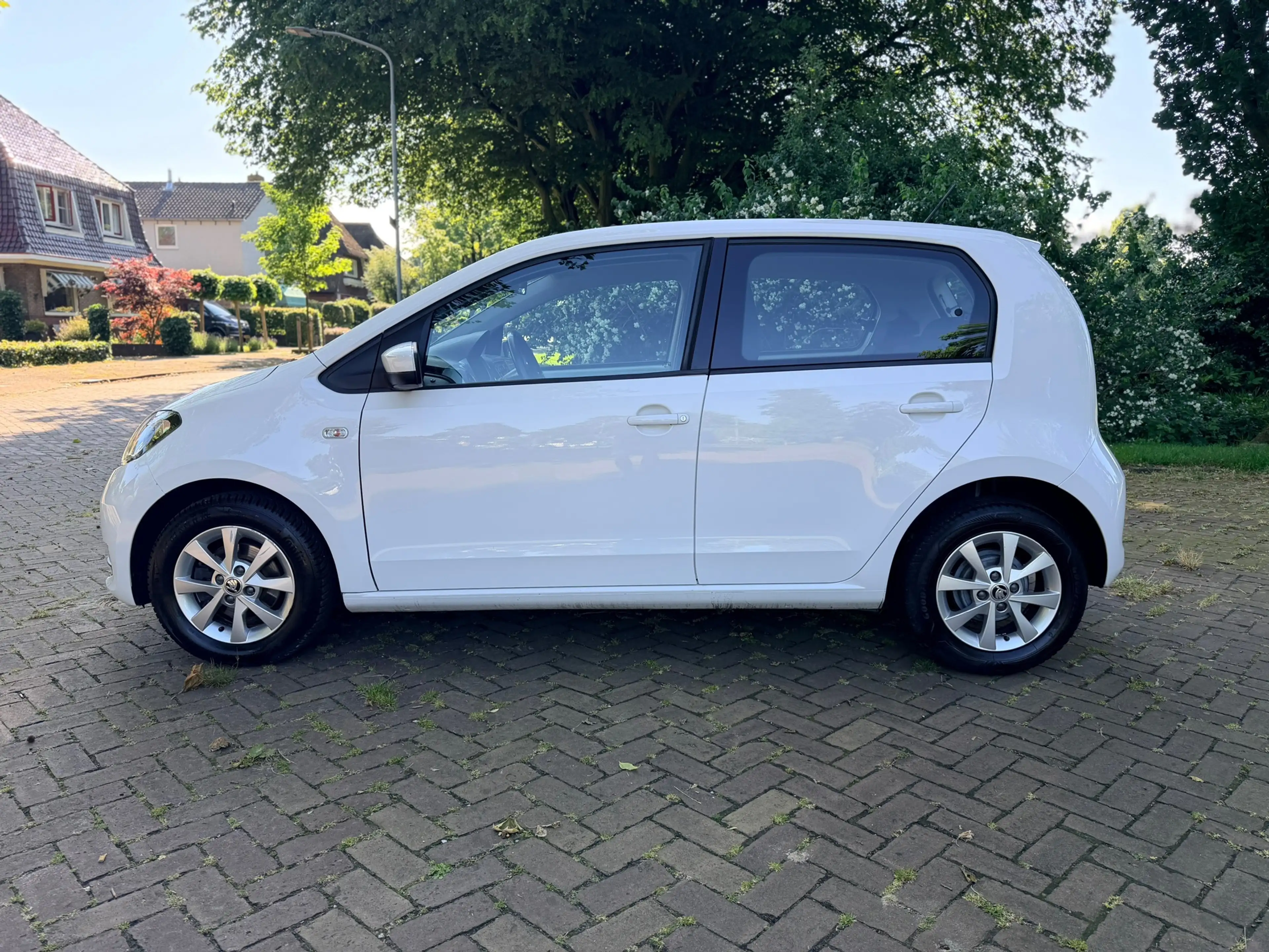 Skoda Citigo 1.0 Highline Business Ed. | Climate | Cruise | DAB — photo 8