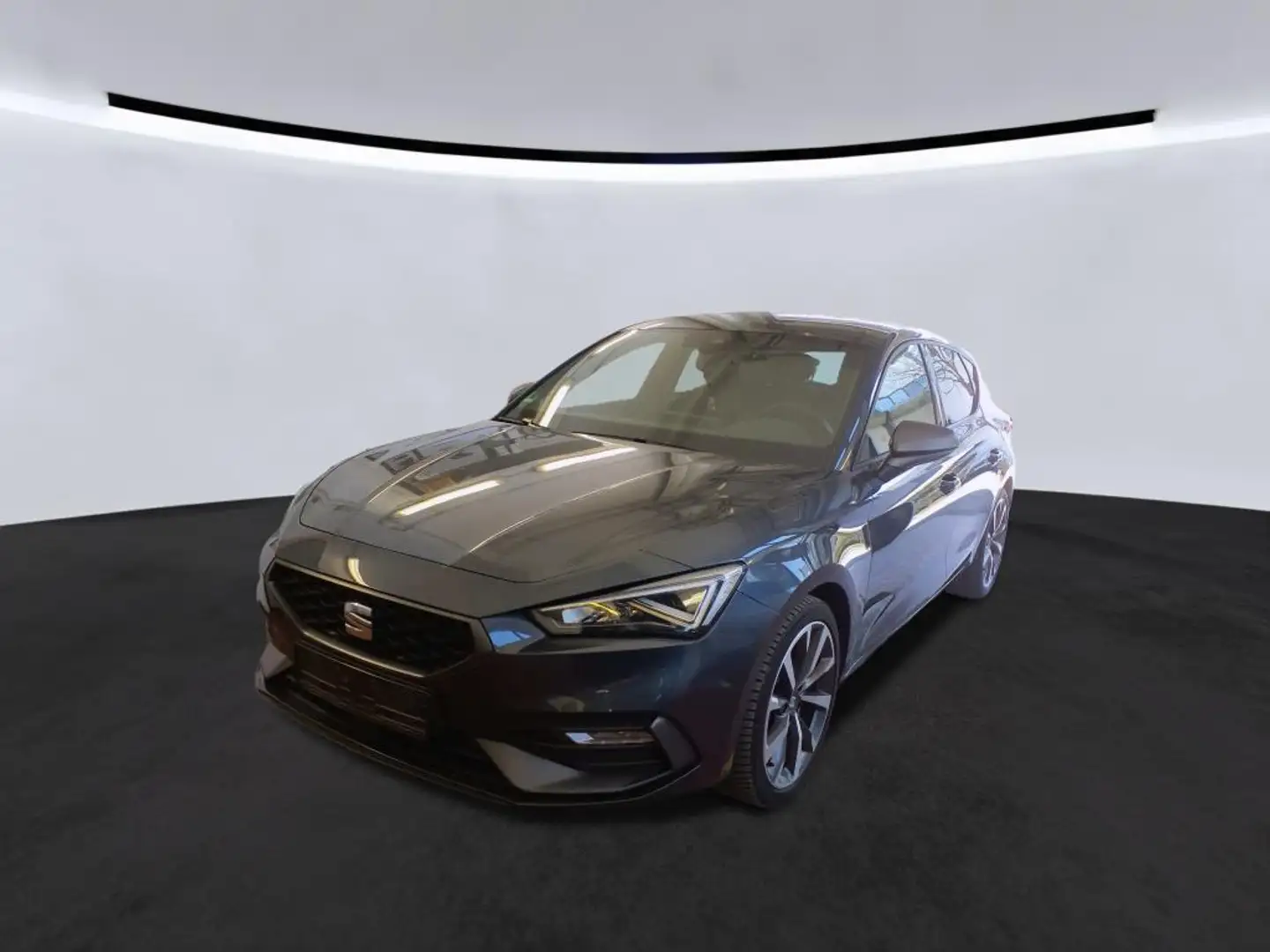 SEAT Leon 1.5eTSi FR BLACK 18Z/LED/TEMP/CARPLAY/BEATS Grau - 1