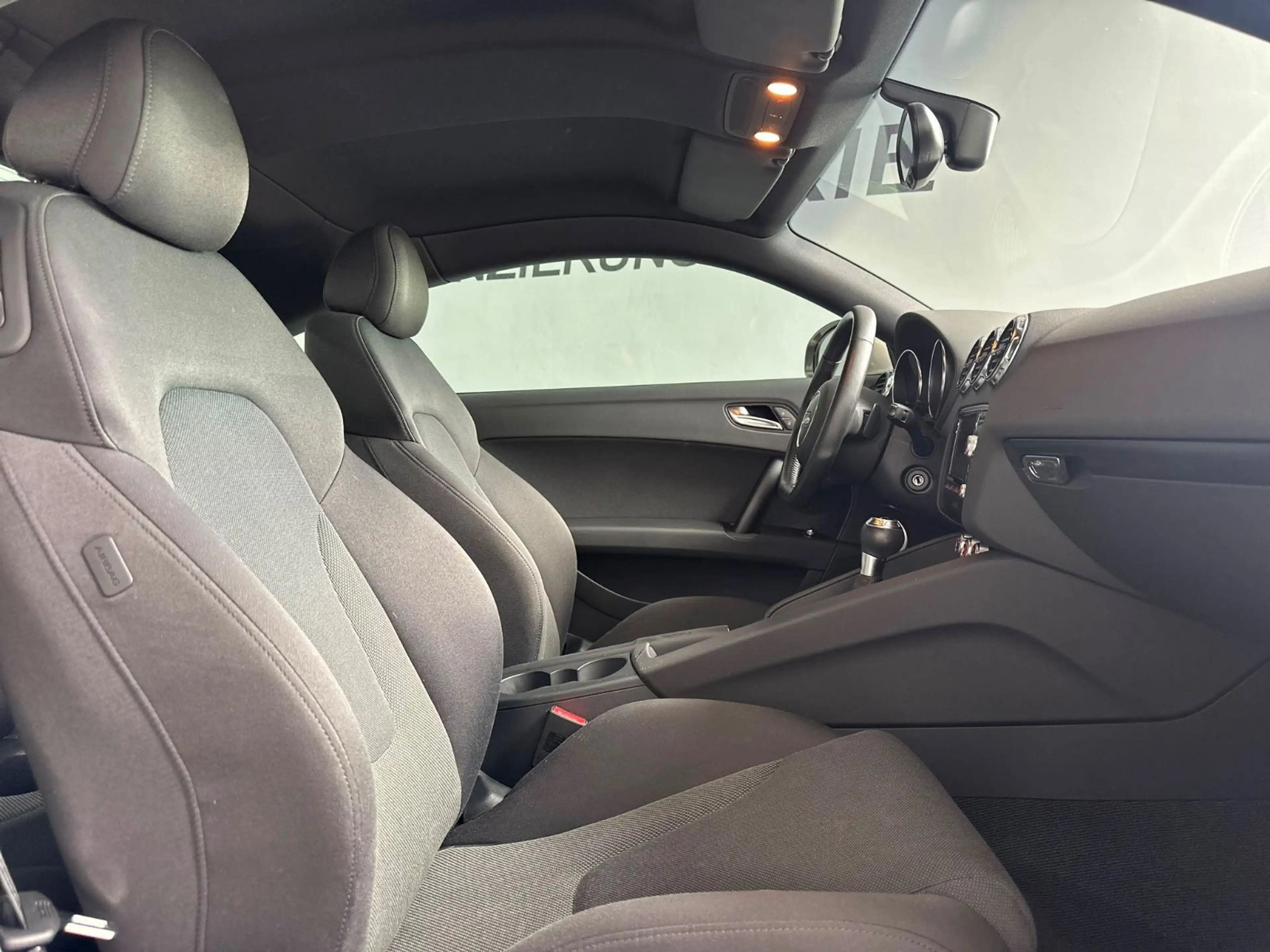 Audi TT Coupe 1.8 TFSI S-Tronic Voll-Service 2.-Hand — photo 8