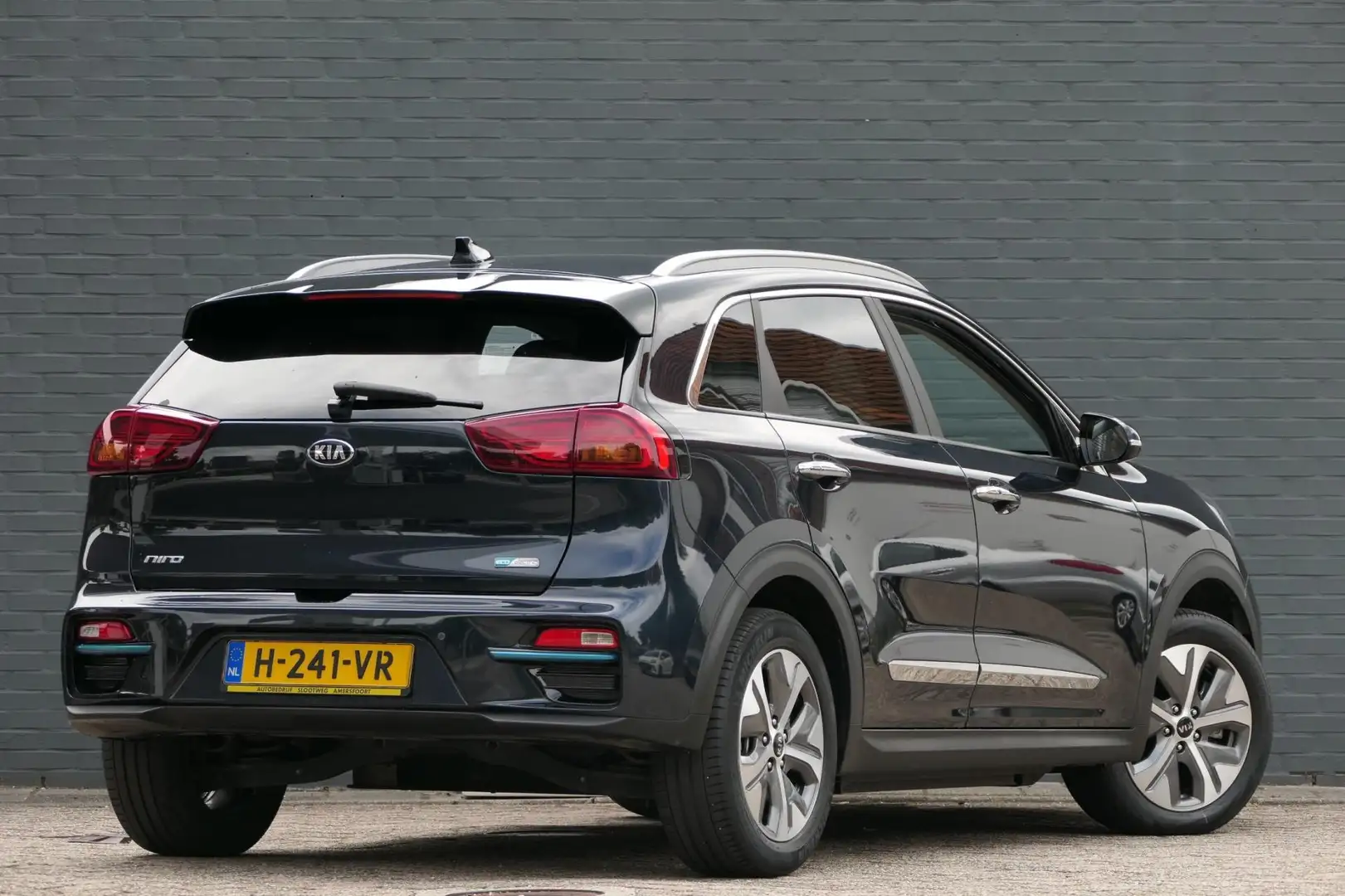 Kia e-Niro ExecutiveLine 64 kWh Facelift | SOH 100% |Carplay Blauw - 2