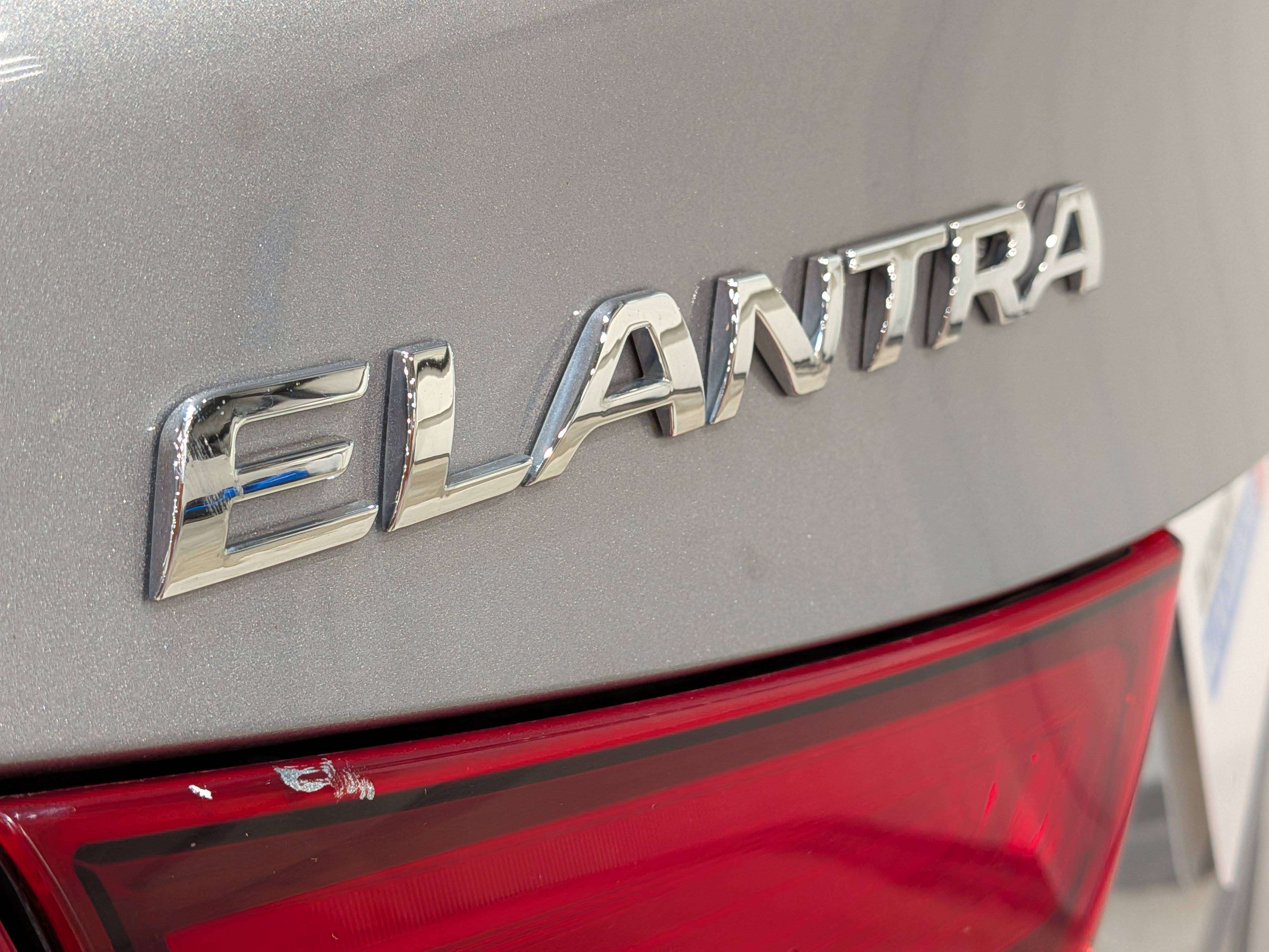 Hyundai Elantra 2015