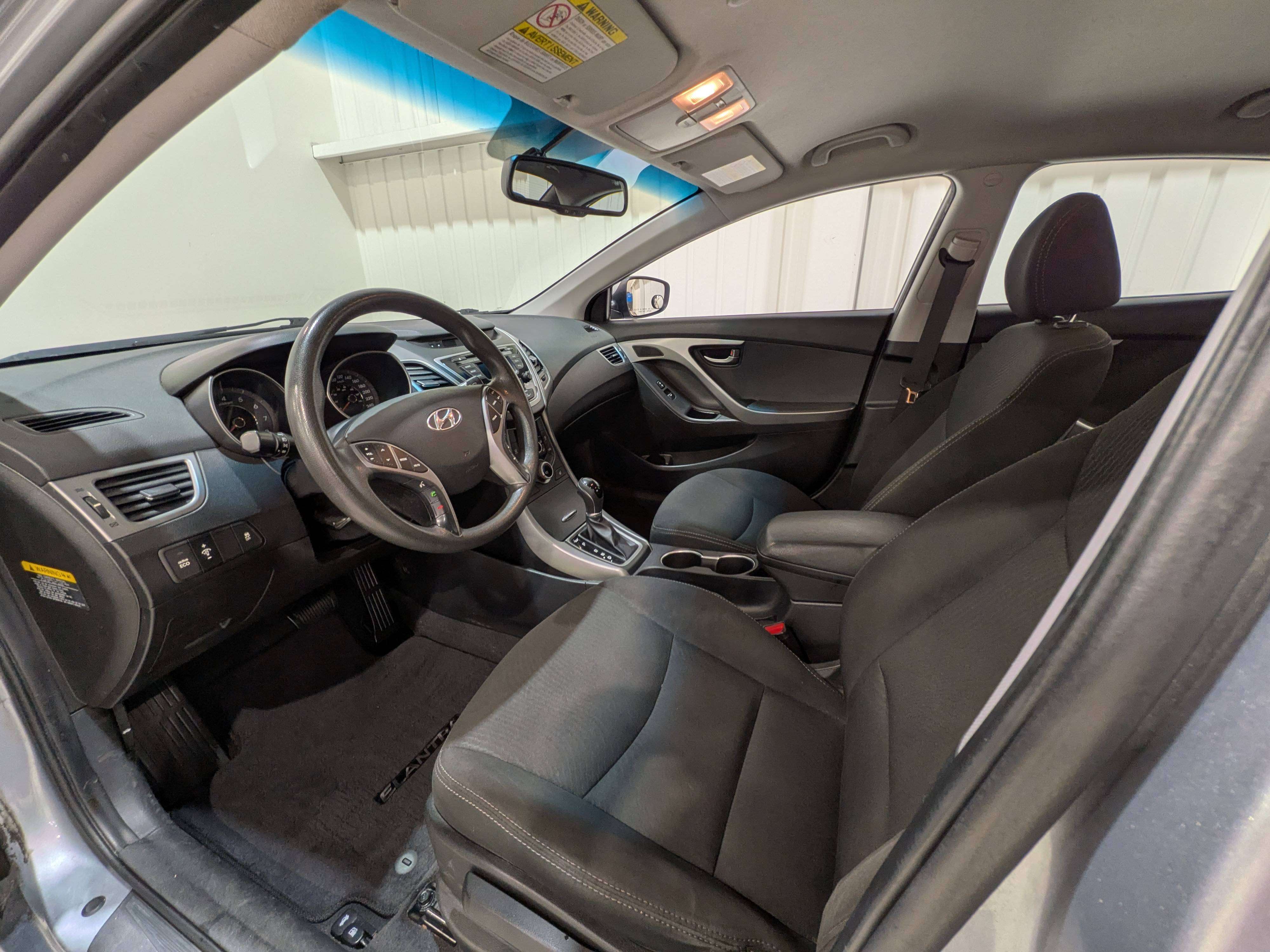 Hyundai Elantra 2015