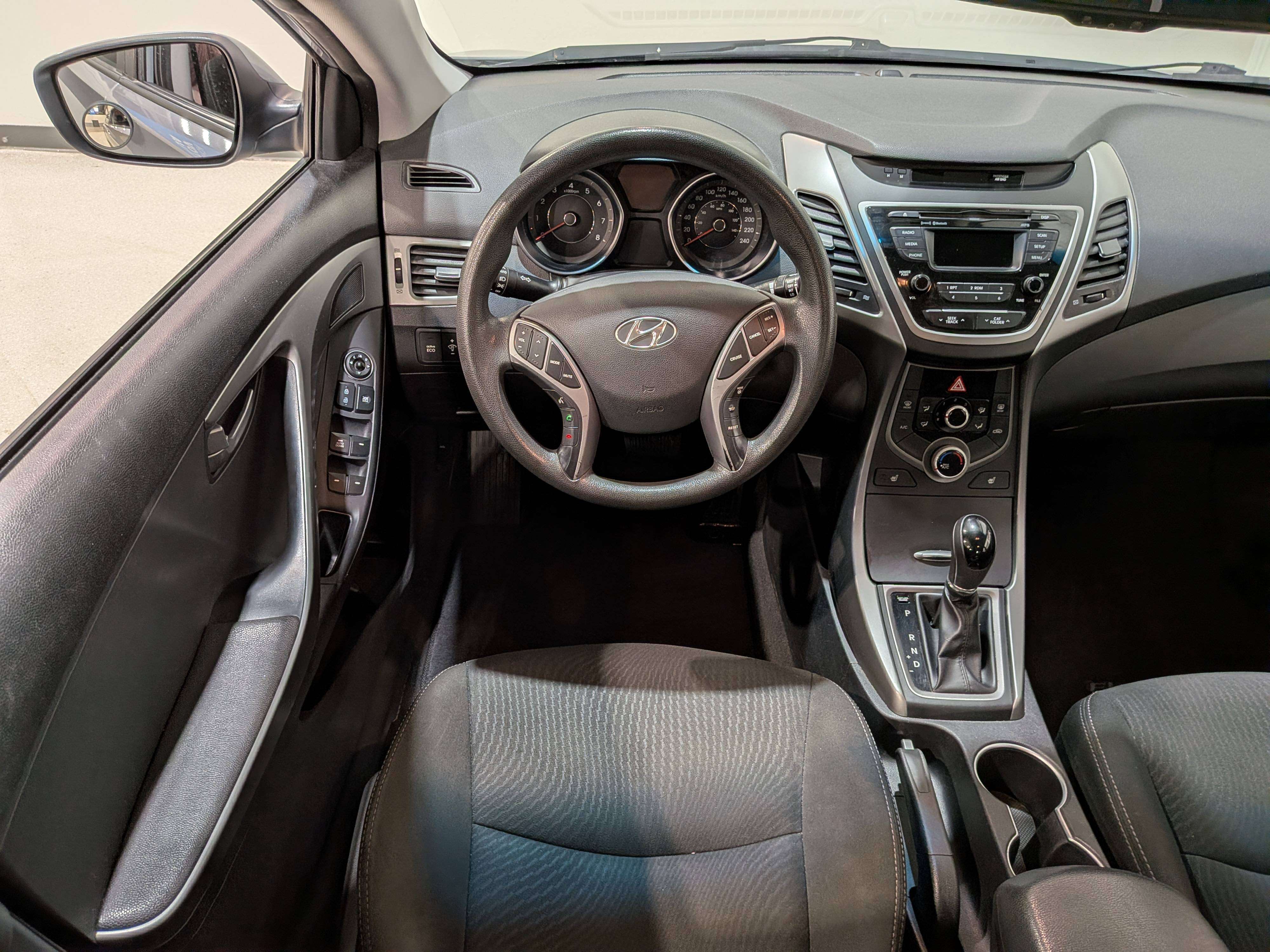 Hyundai Elantra 2015