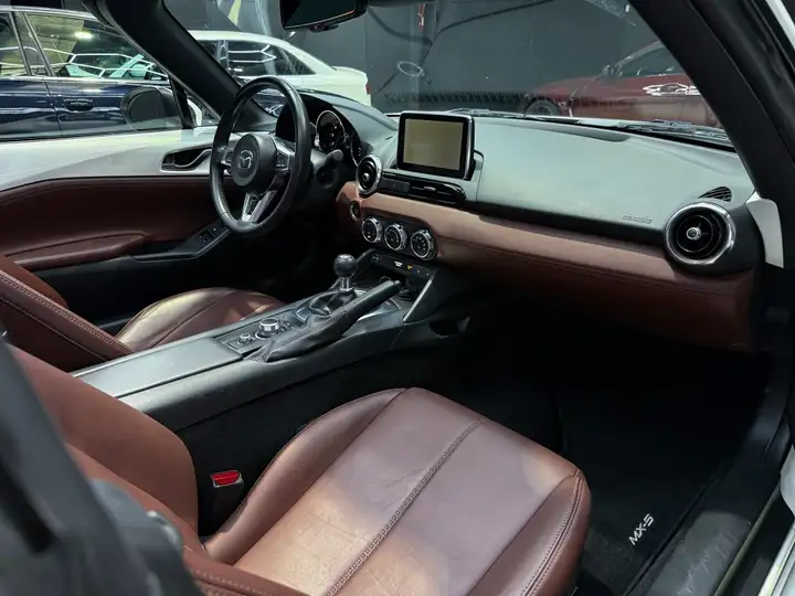 Mazda MX-5 2018, foto 12