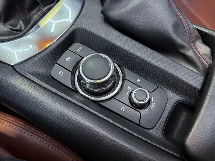 Mazda MX-5 2018, foto 25