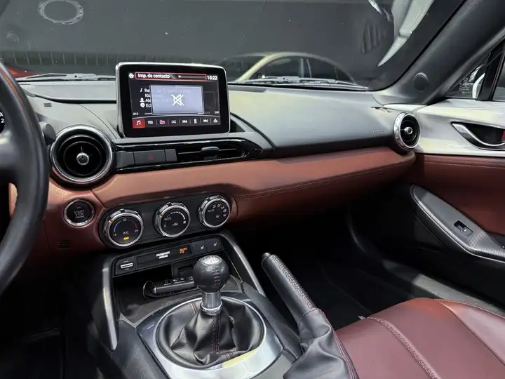 Mazda MX-5 2018, foto 14