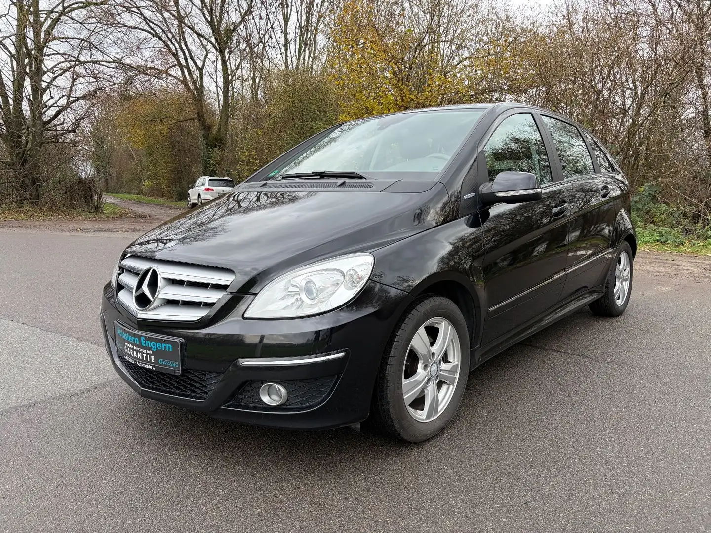 Mercedes-Benz B 160 Sportpaket/Navigation/Garantie/ Czarny - 1